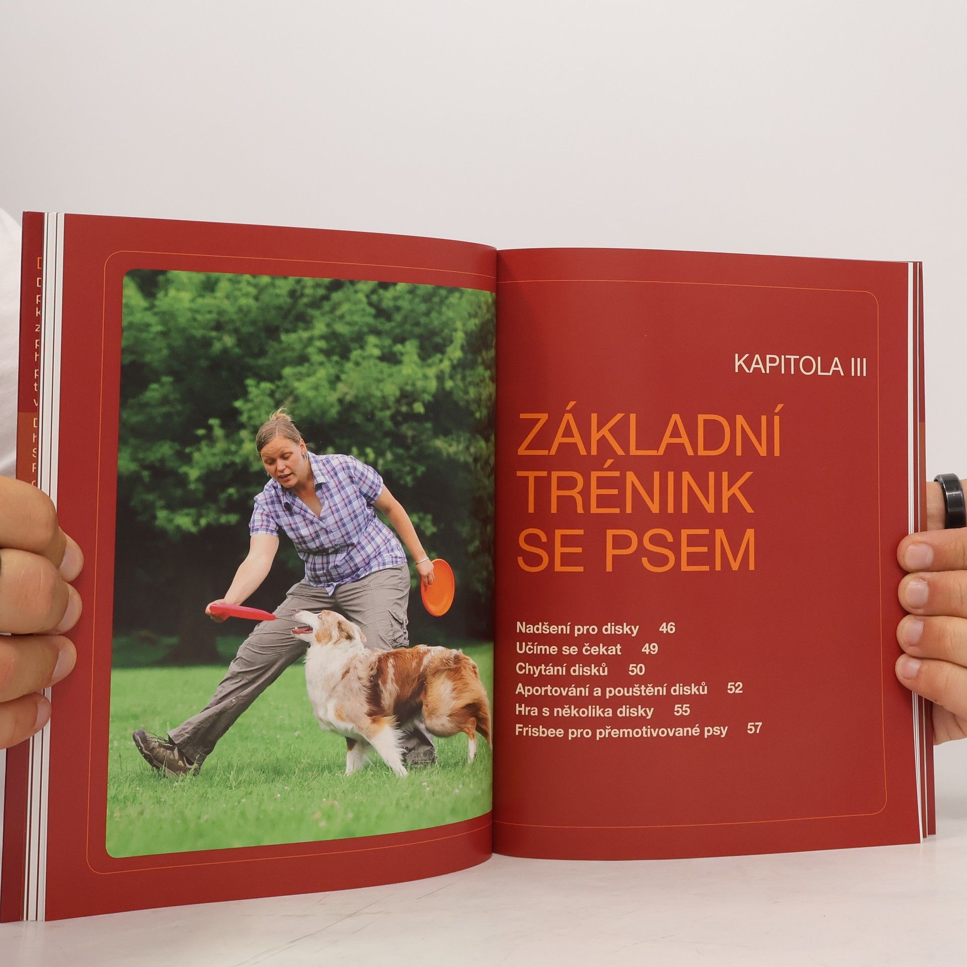 Karin Actun Dogfrisbee: rychlé disky, mrštné skoky