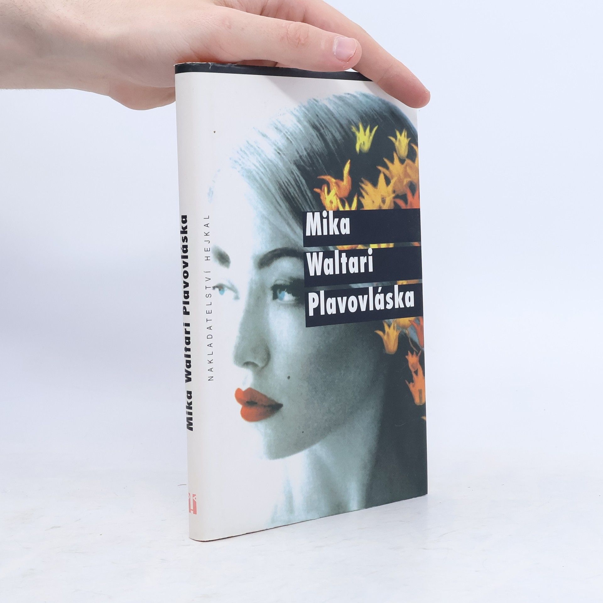 Mika Waltari Plavovláska