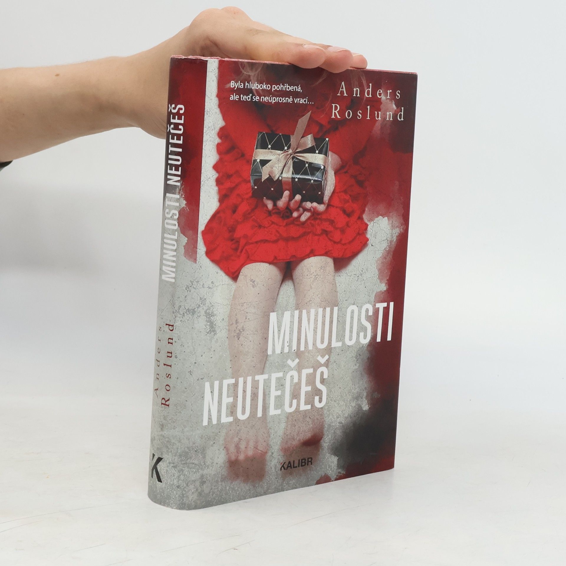 Anders Roslund Minulosti neutečeš