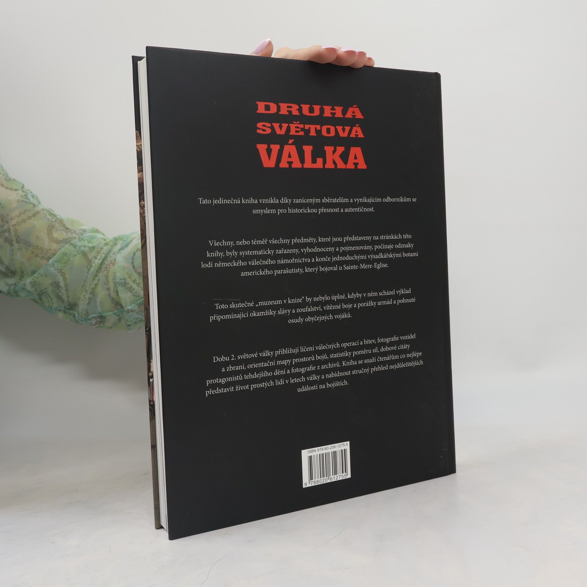 Petr Tůma Druhá světová válka : 1939-1945 : dobové předměty a uniformy