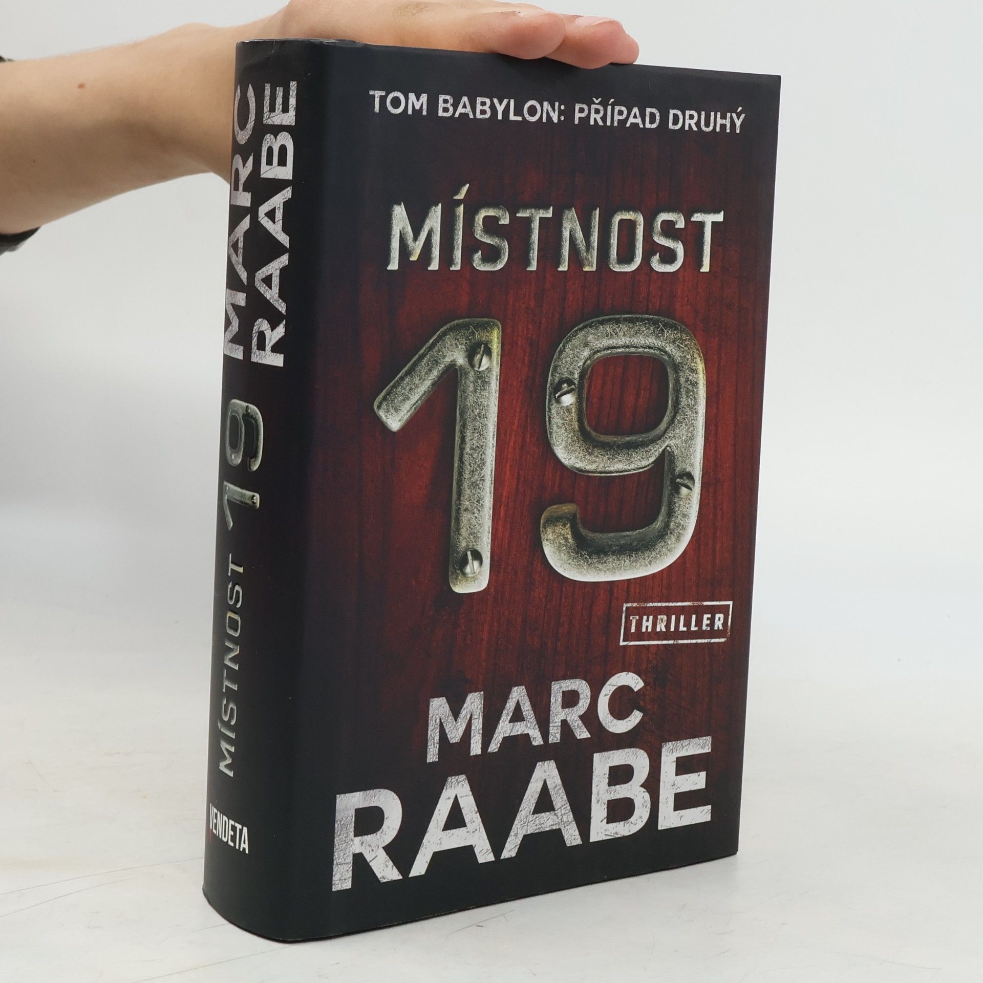 Marc Raabe Místnost 19