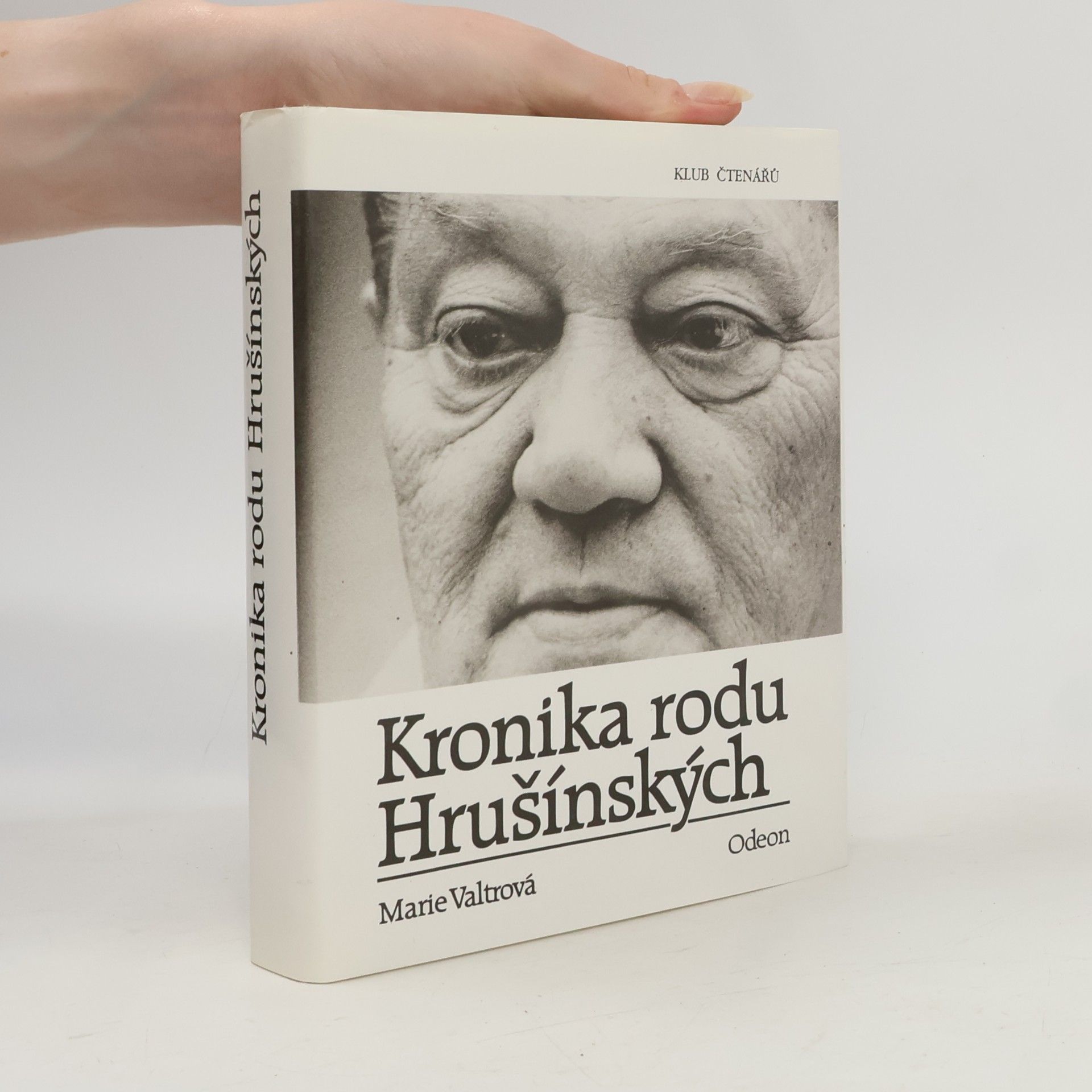 Marie Valtrová Kronika rodu Hrušínských