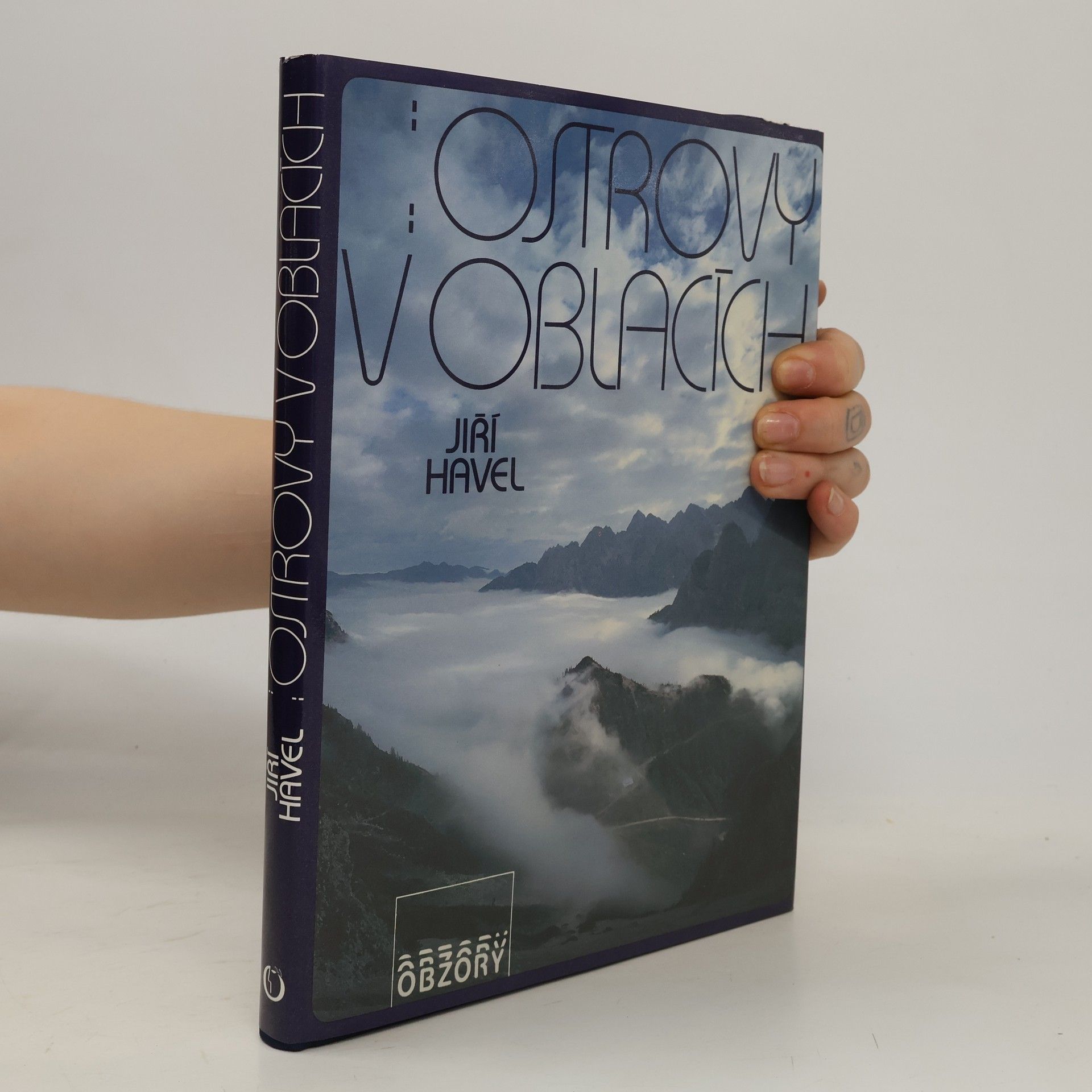 Jiří Havel Ostrovy v oblacích