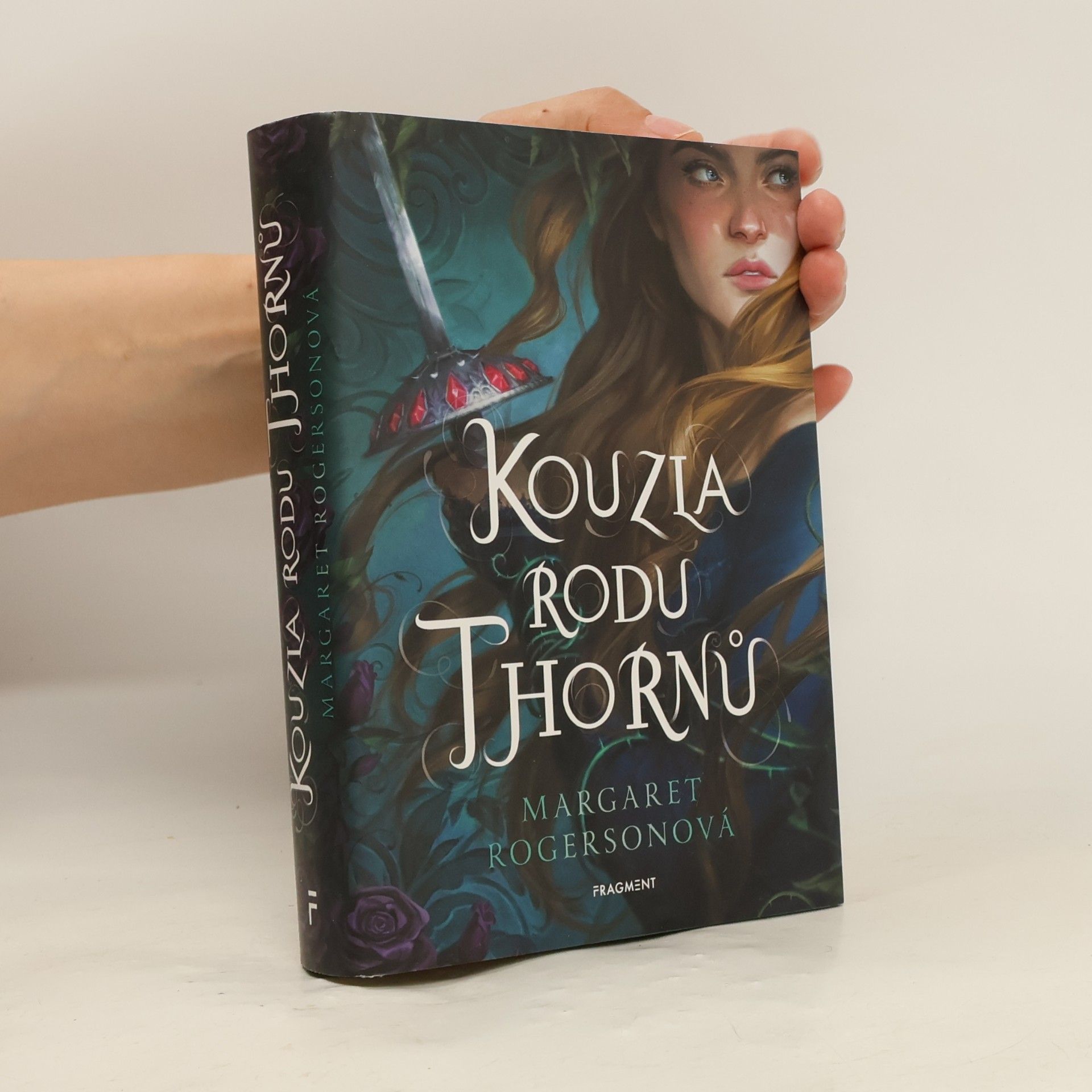 Margaret Rogerson Kouzla rodu Thornů