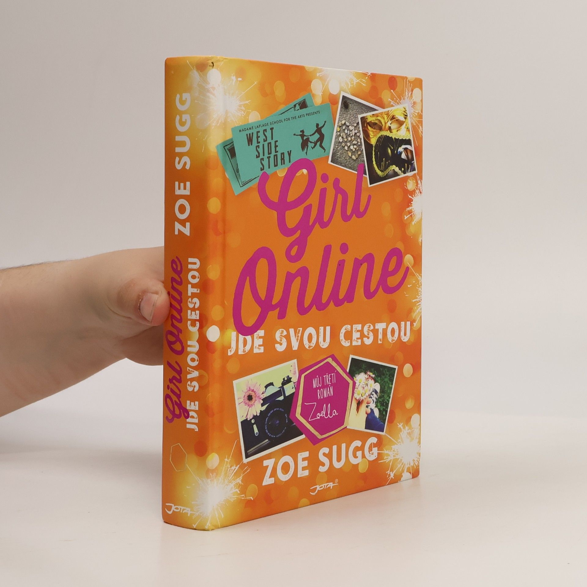 Zoe Sugg Girl Online jde svou cestou