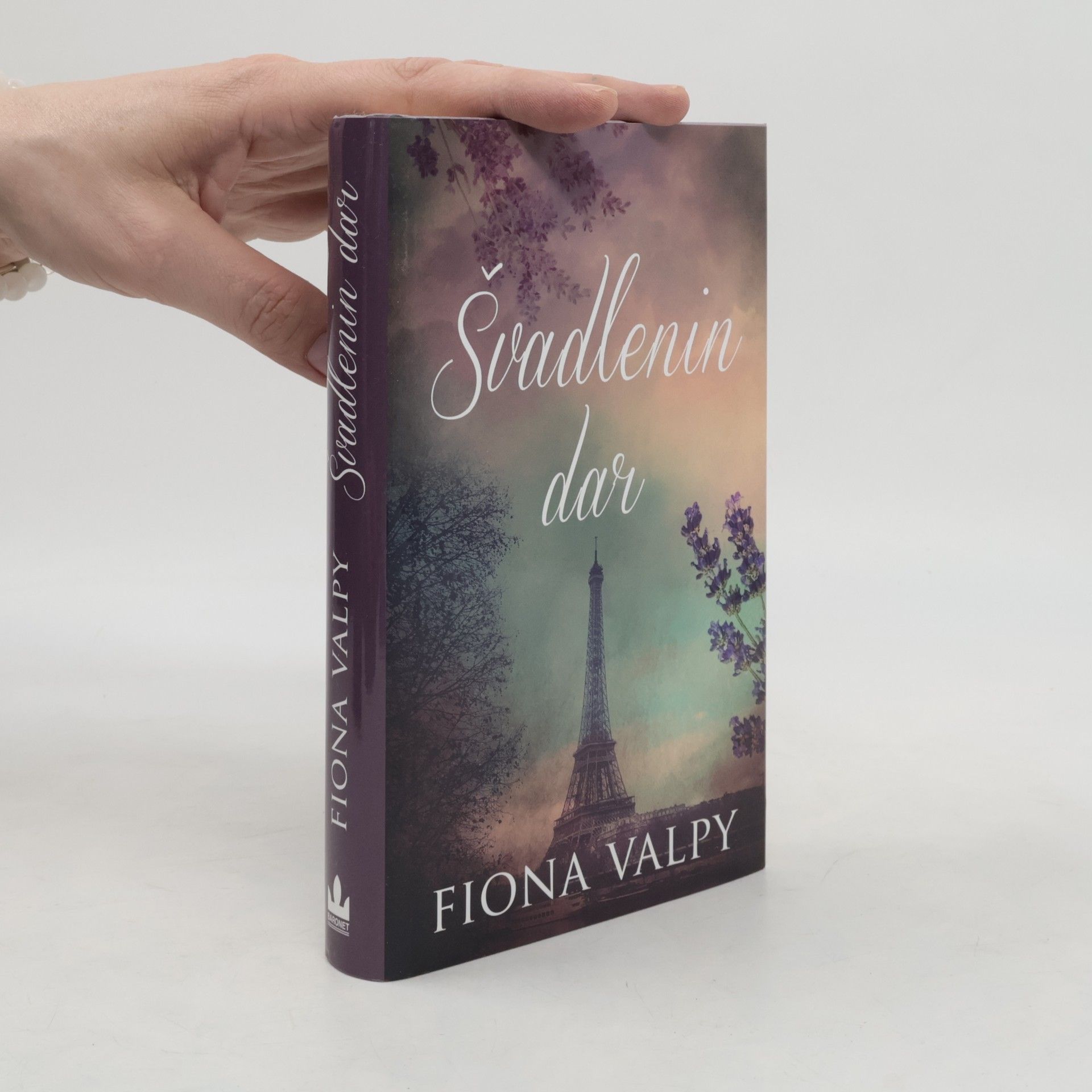 Fiona Valpy Švadlenin dar