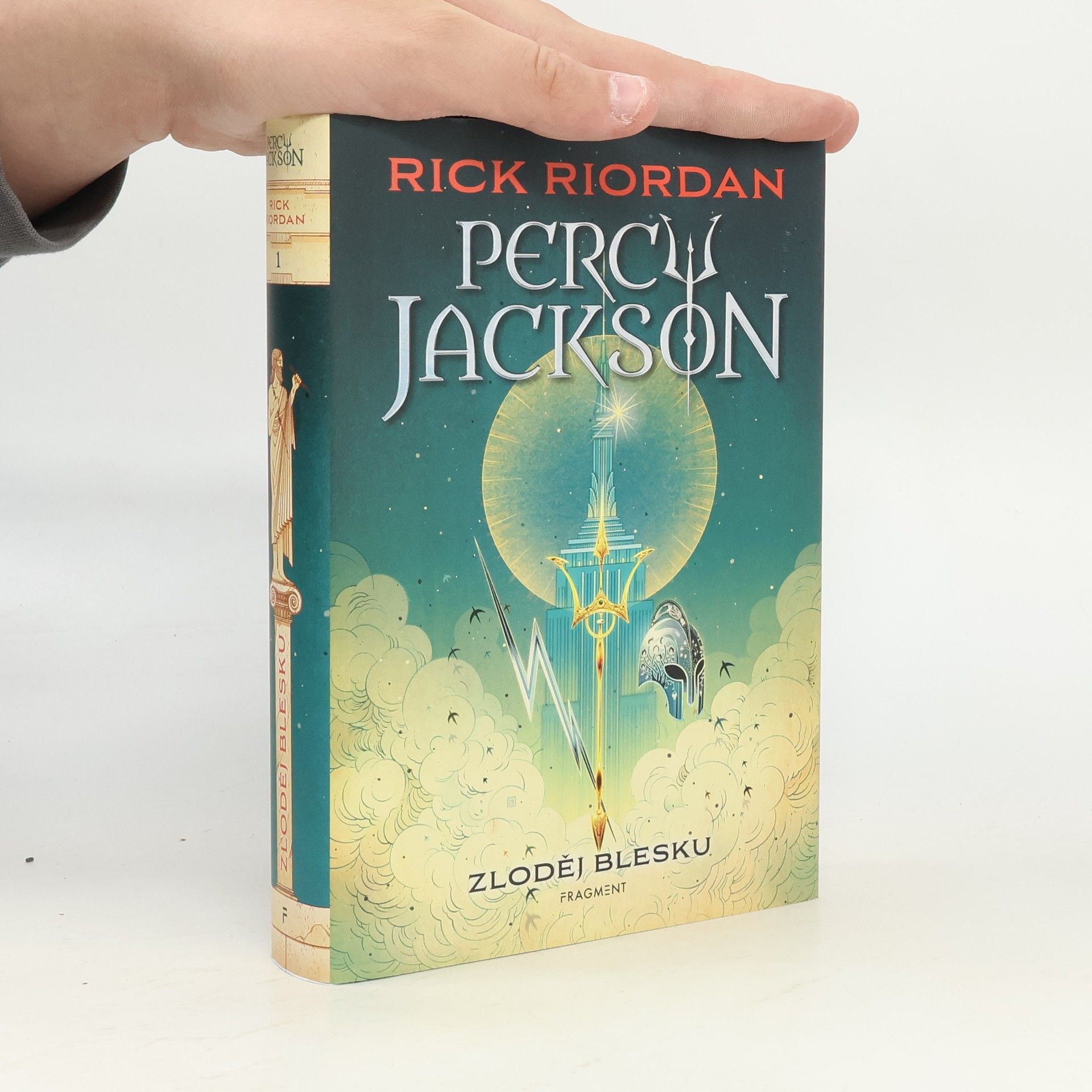 Rick Riordan Percy Jackson. Zloděj blesku