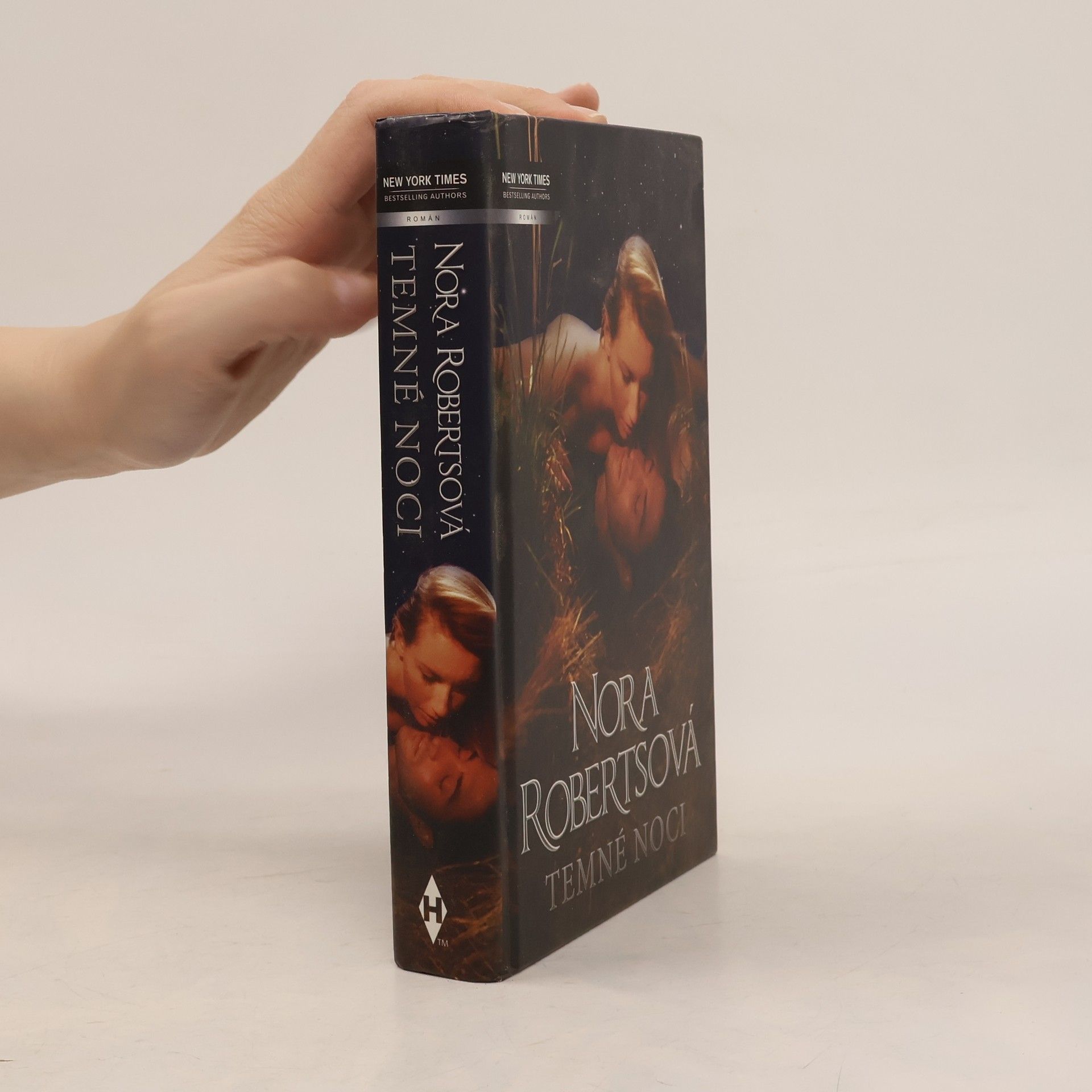 Nora Roberts Temné noci