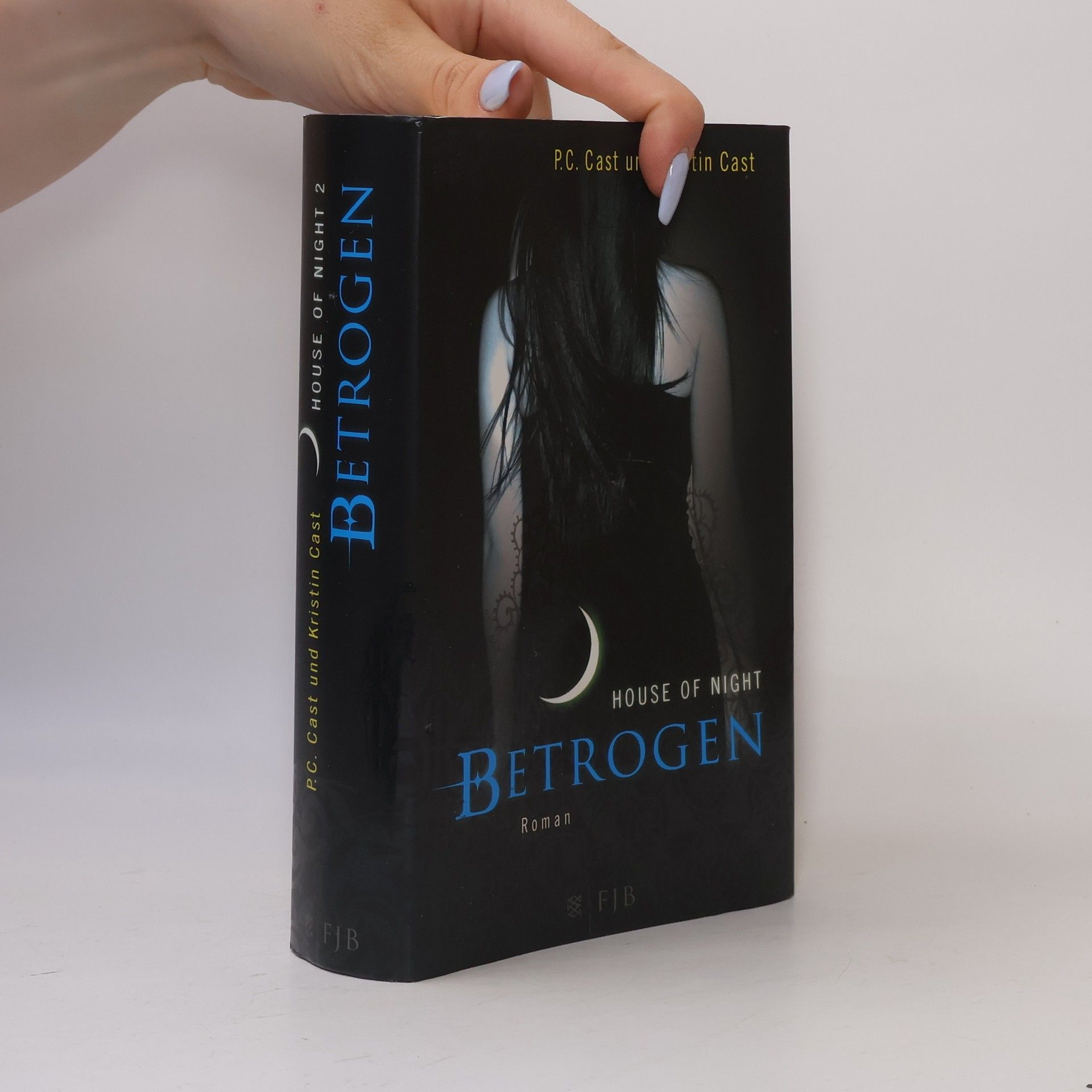 Phyllis Christine Cast House of Night 2. Betrogen
