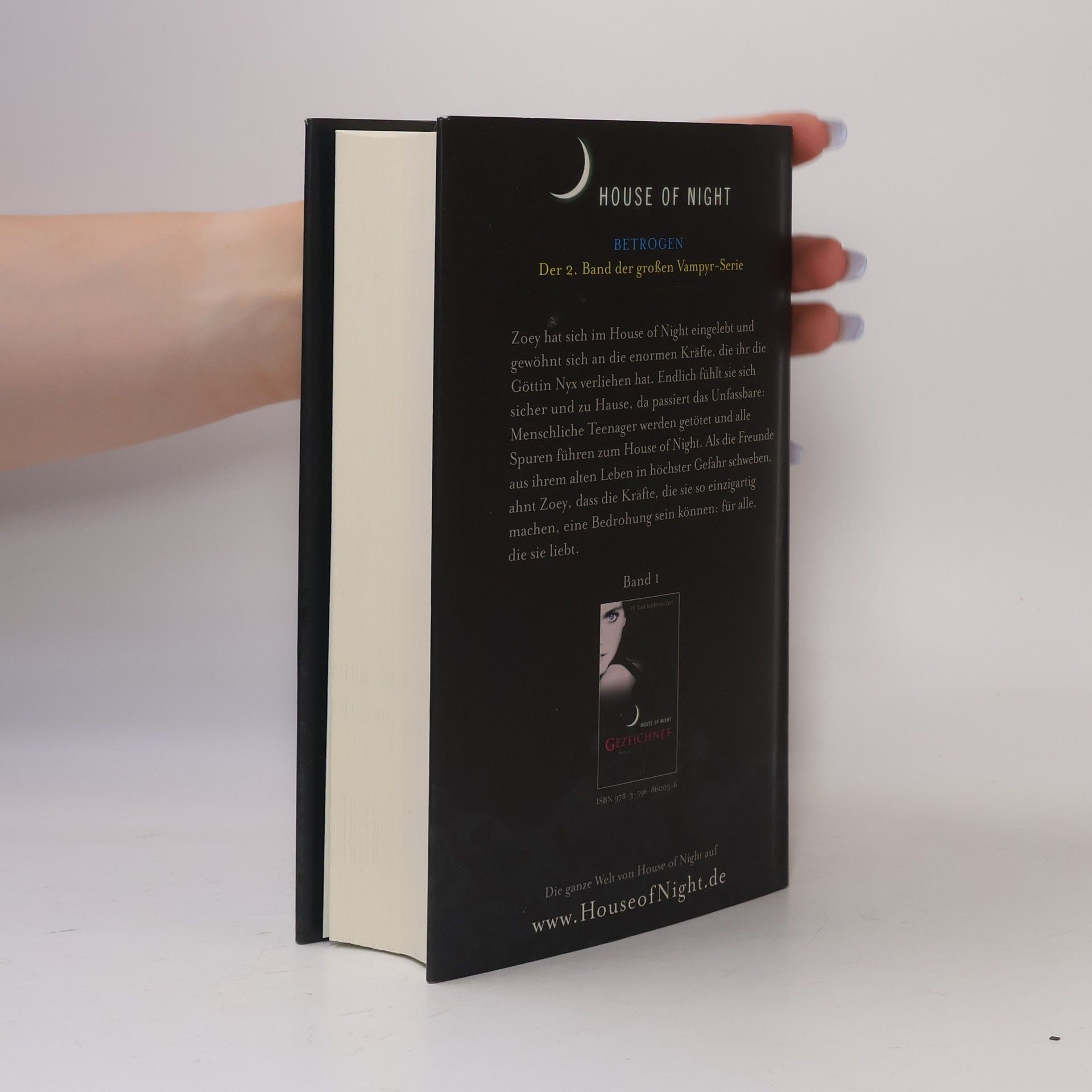 Phyllis Christine Cast House of Night 2. Betrogen
