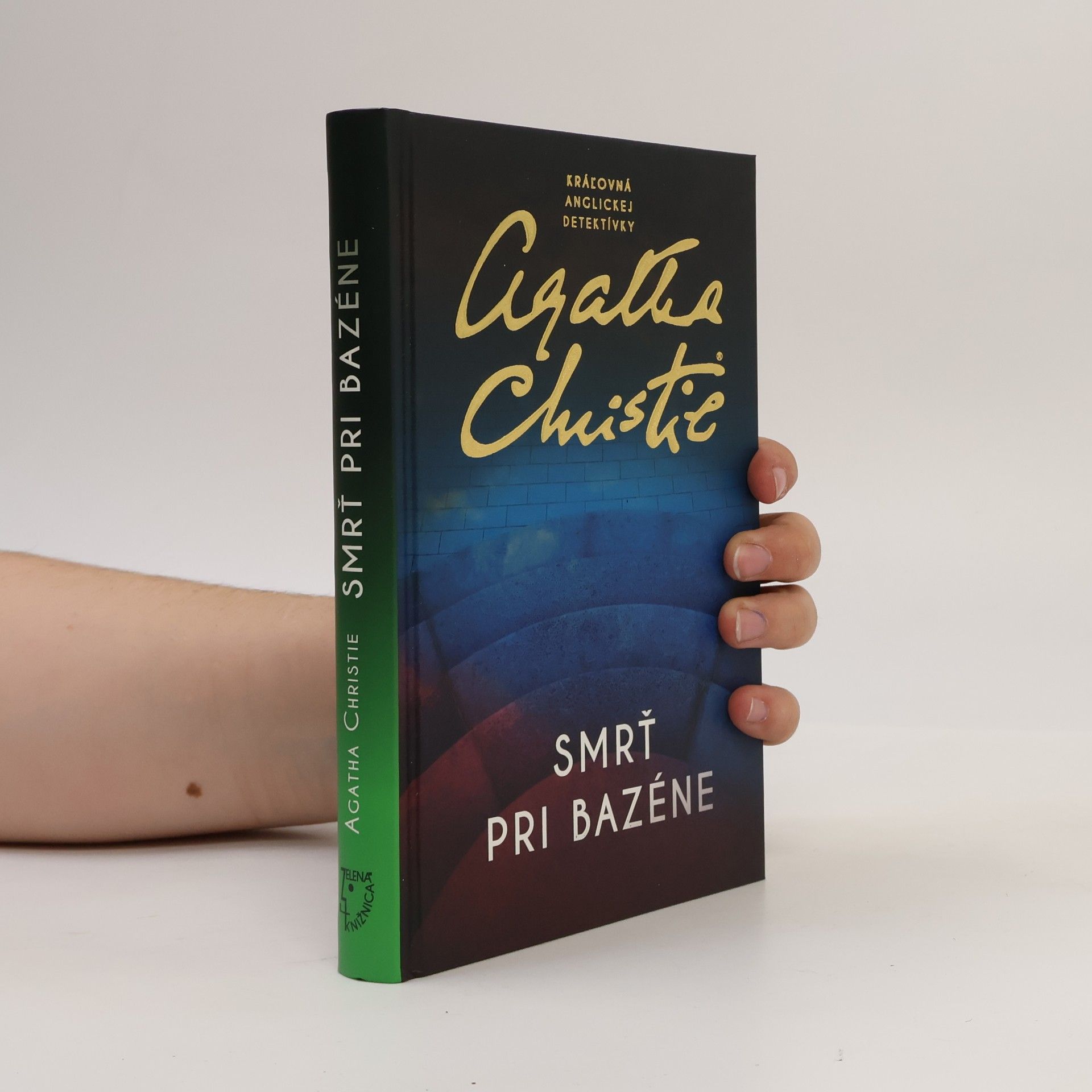 Agatha Christie Smrť pri bazéne