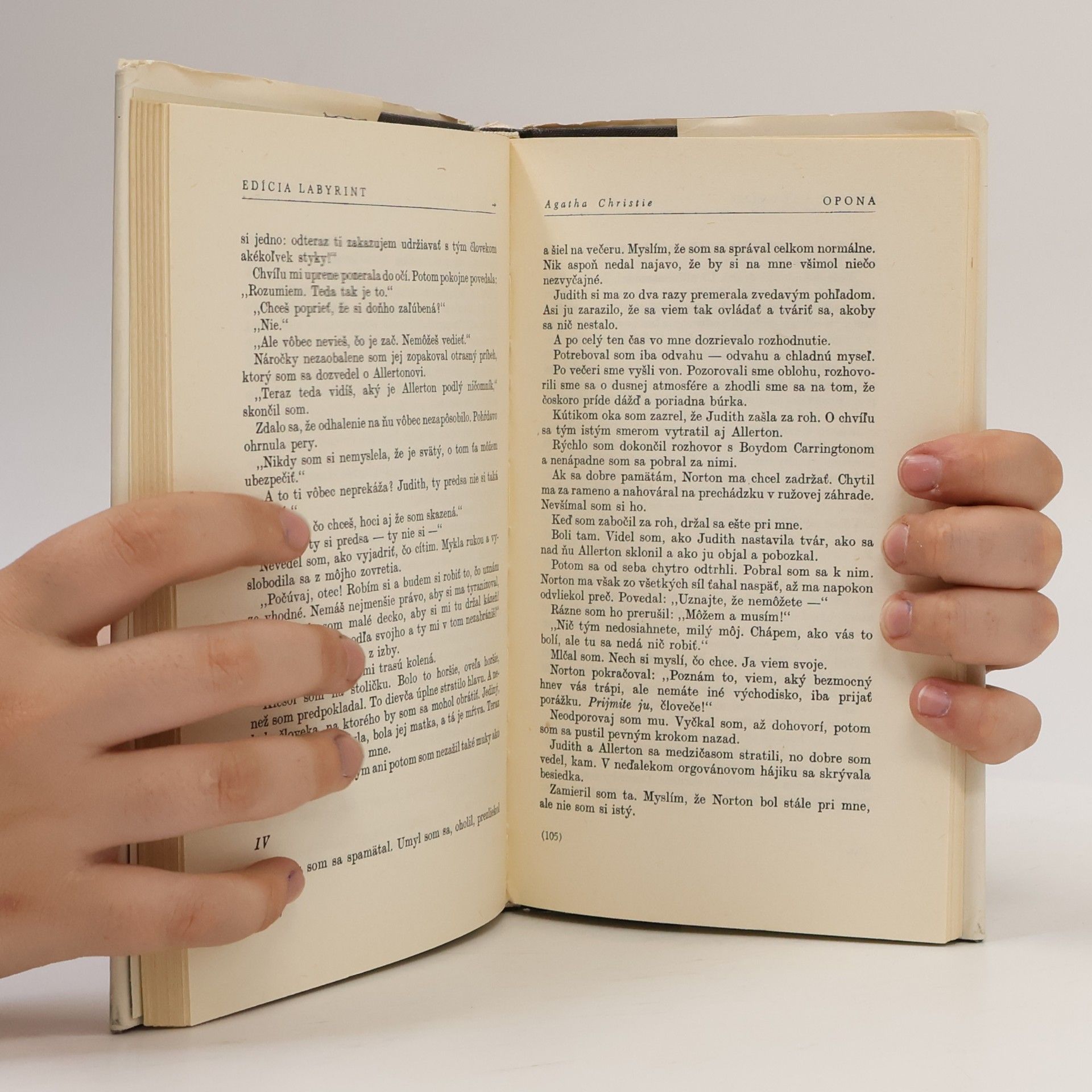 Agatha Christie Opona