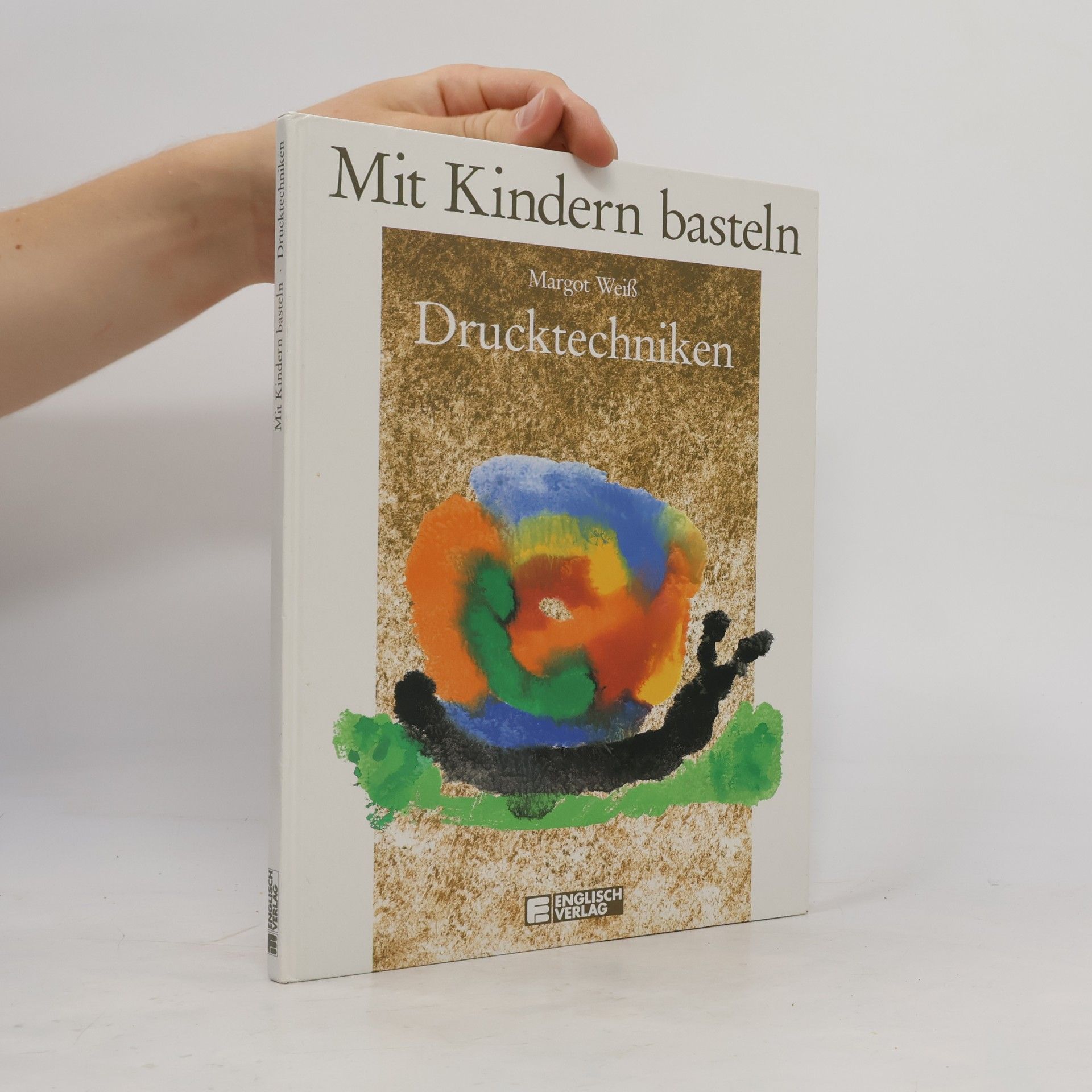 AA.VV. Mit Kindern basteln