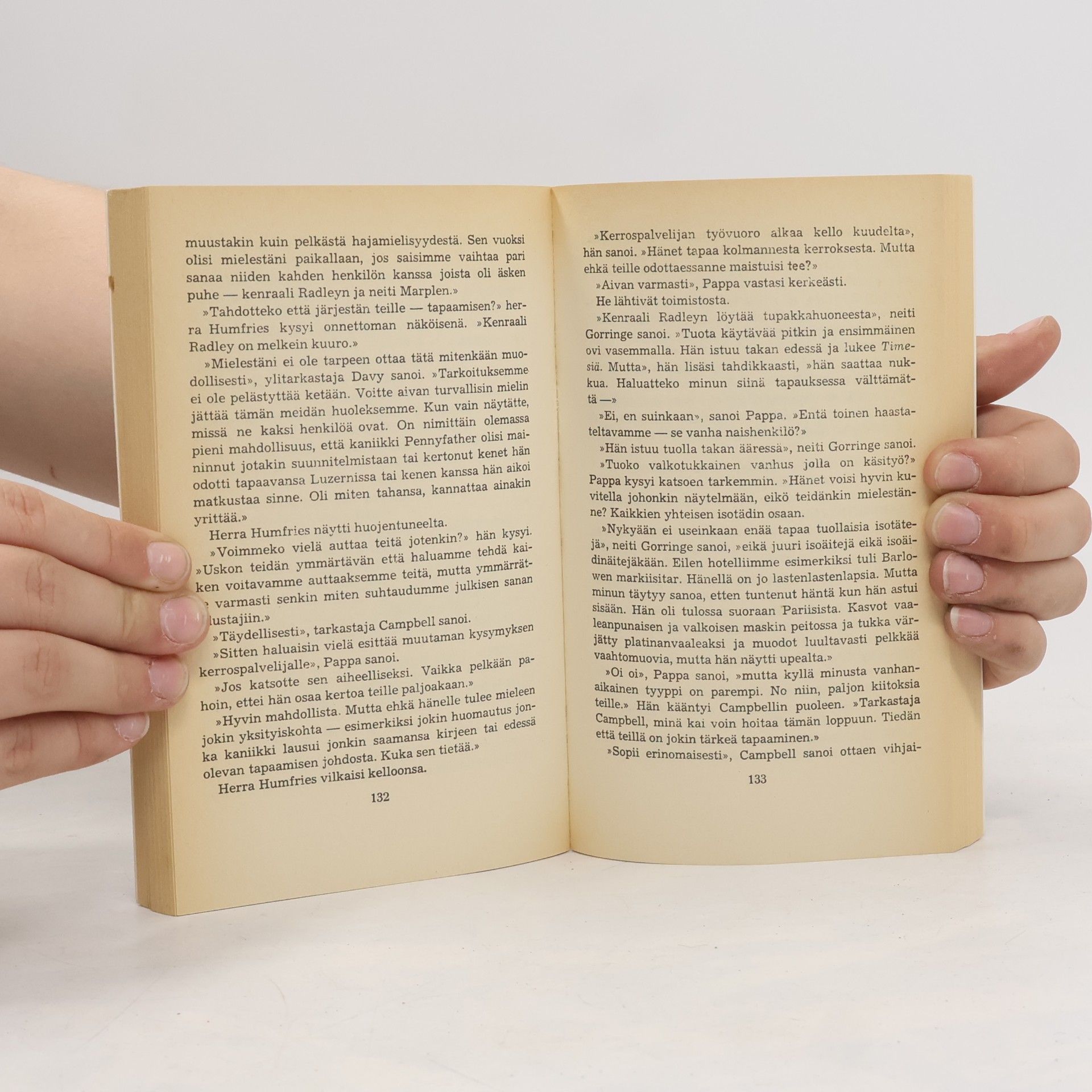Agatha Christie Sapo - 88: Bertramin hotellissa