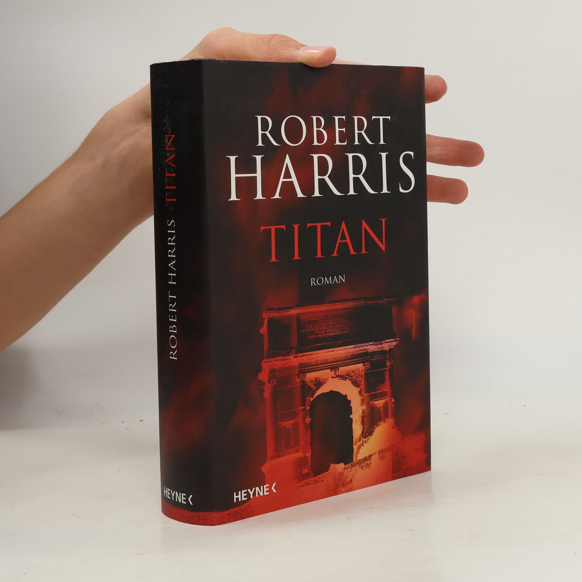 Robert Harris Titan