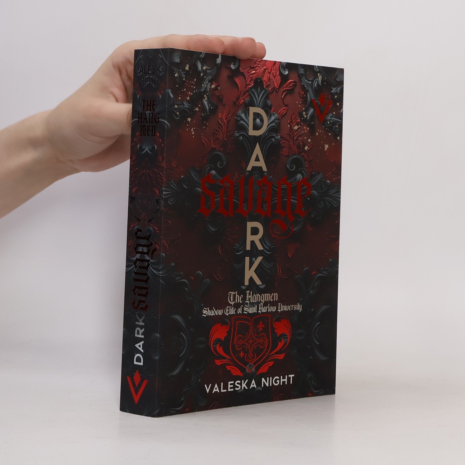 Night Valeska Dark Savage