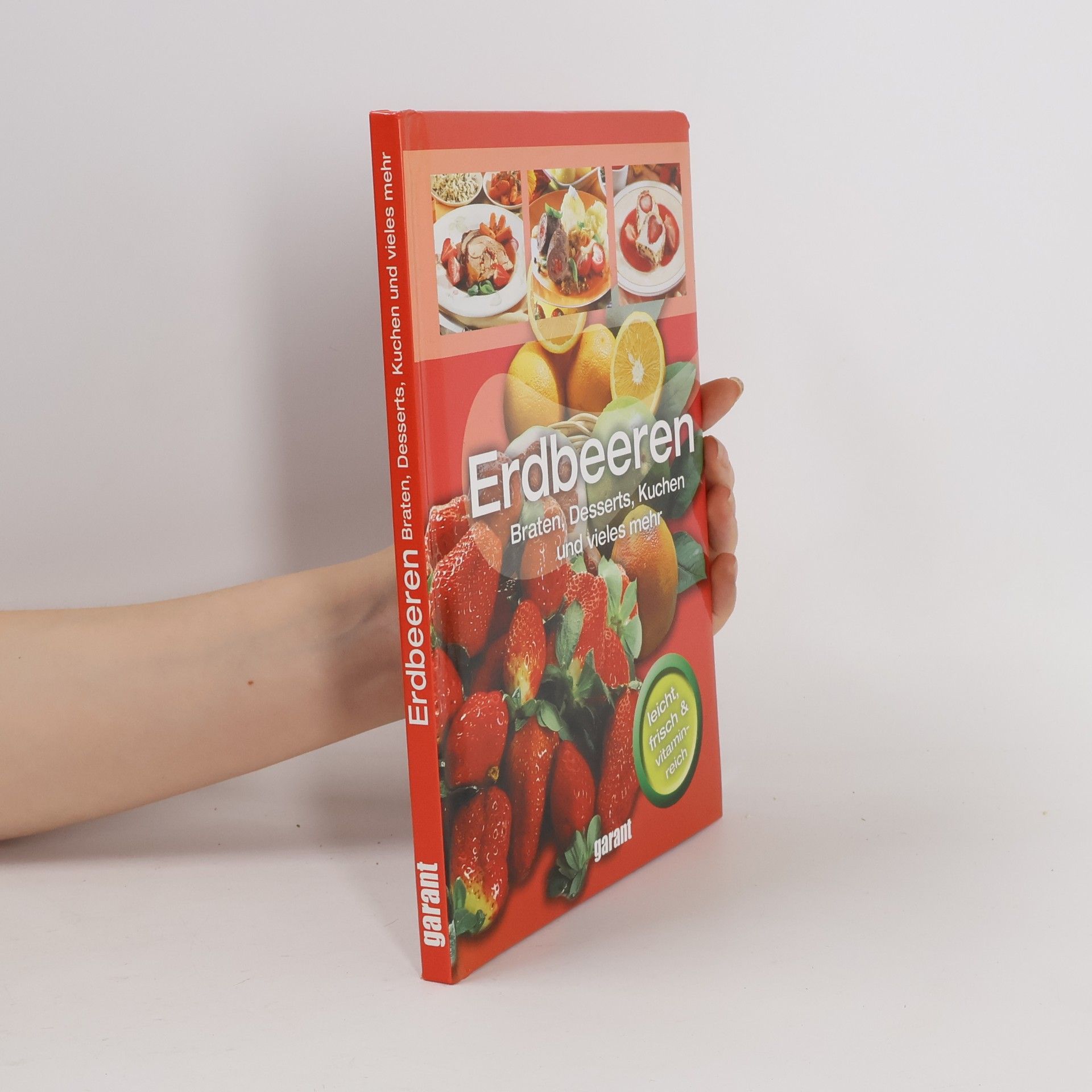 AA.VV. Mit Erdbeeren kochen und backen