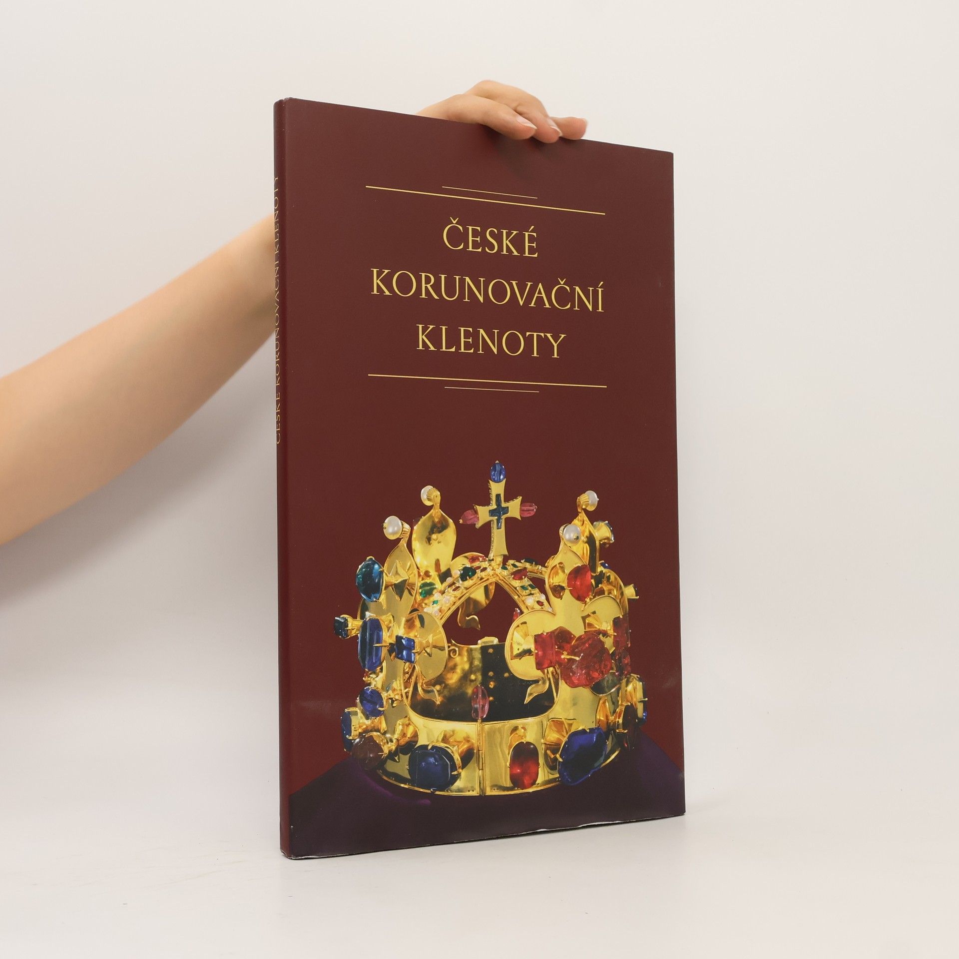 Milena Bravermanová České korunovační klenoty