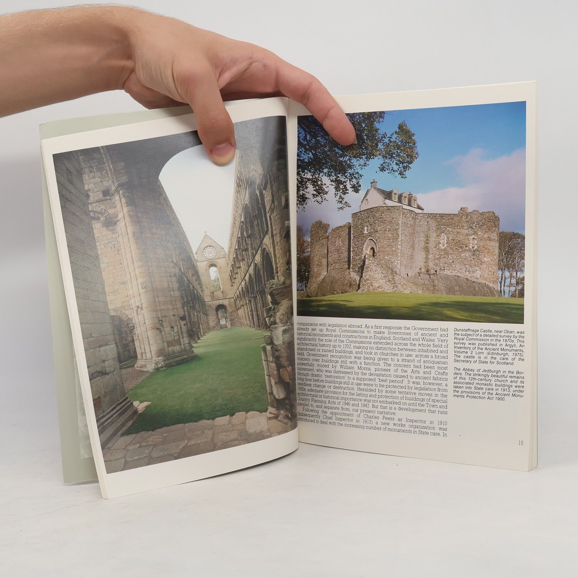 Magnus Magnusson Echoes in Stone