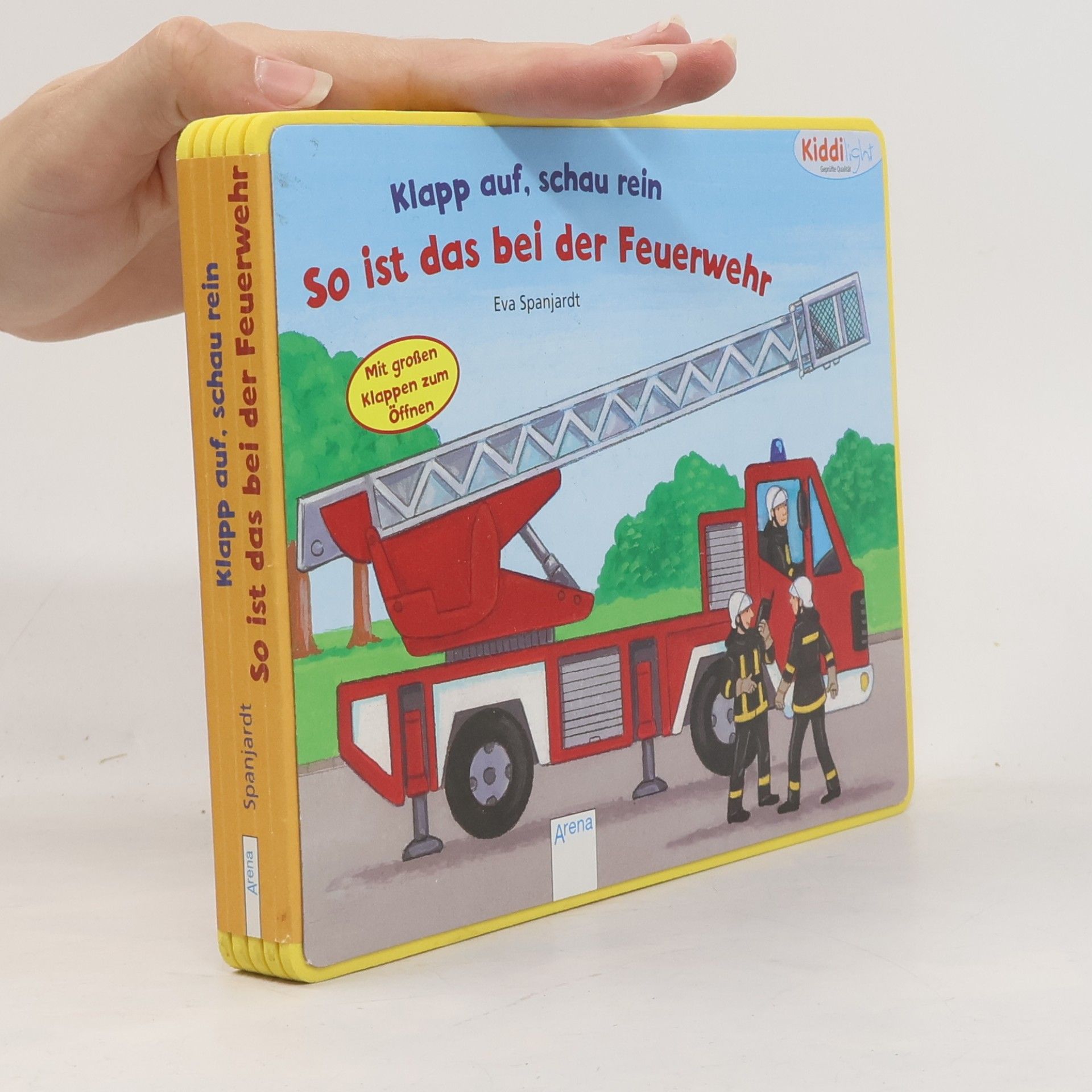 Eva Spanjardt So ist das bei der Feuerwehr