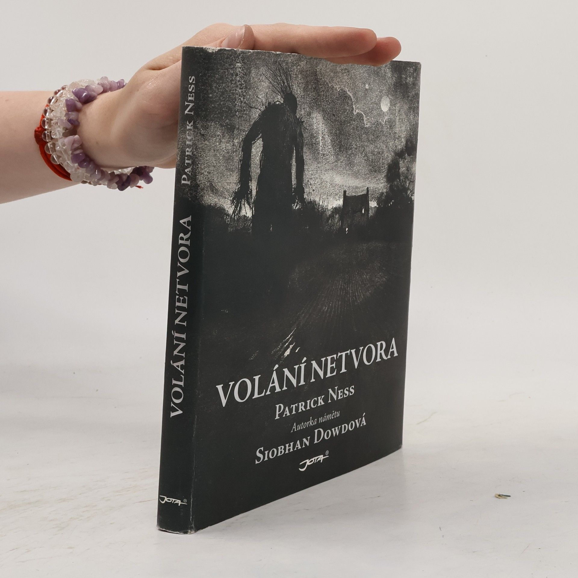 Patrick Ness Volání netvora