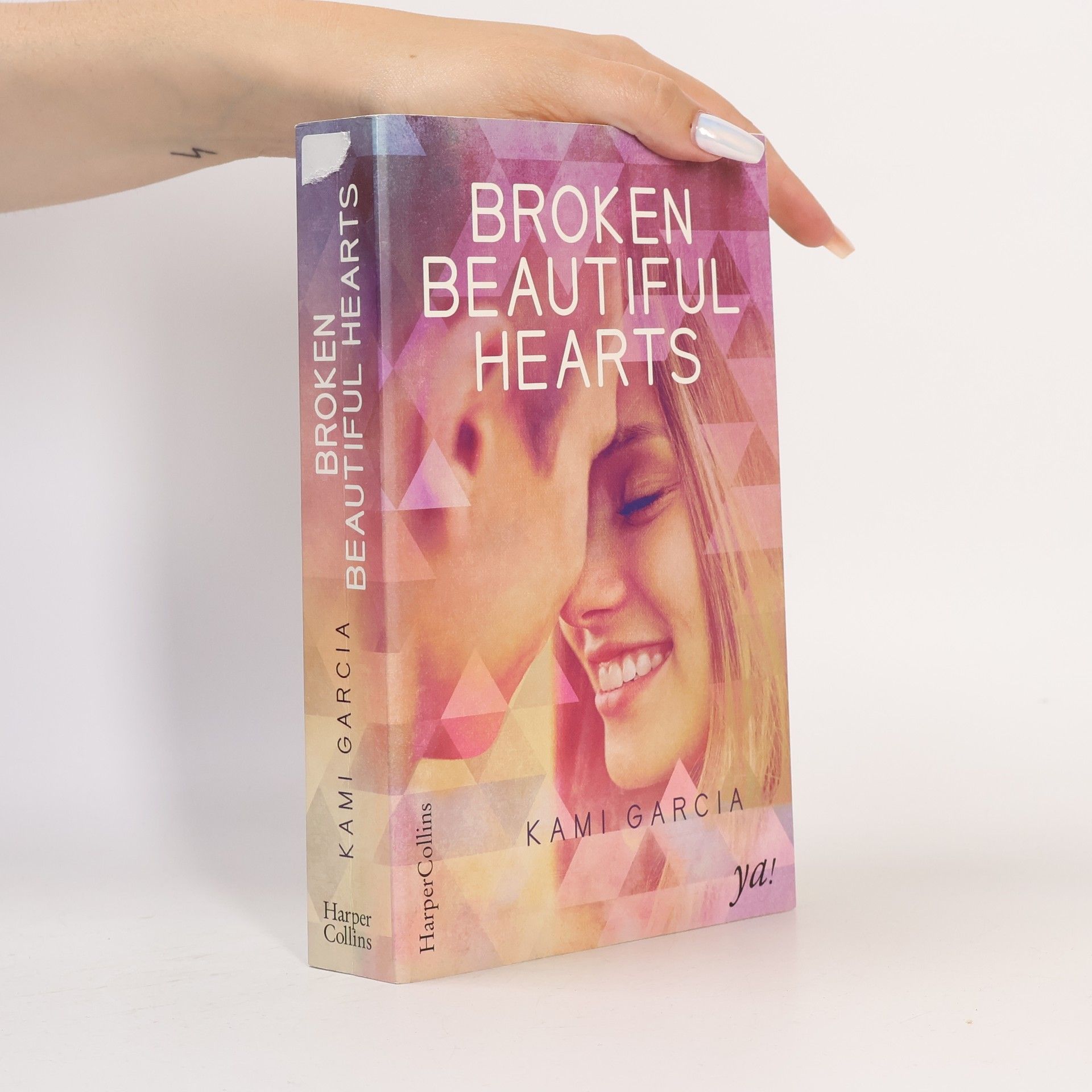 Kami Garcia Broken Beautiful Hearts