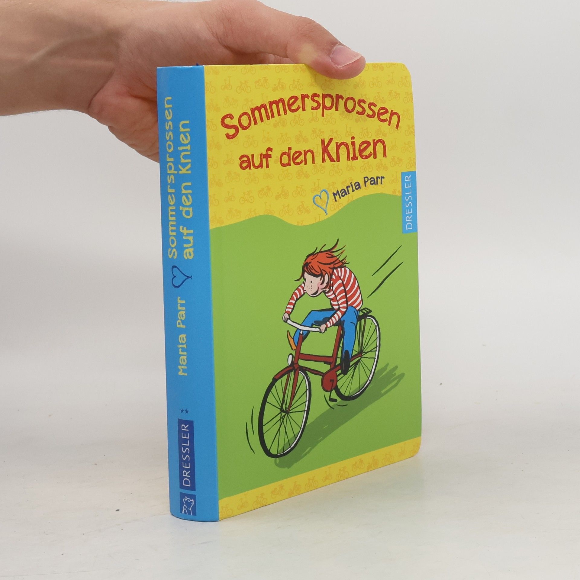 Maria Parr Sommersprossen auf den Knien