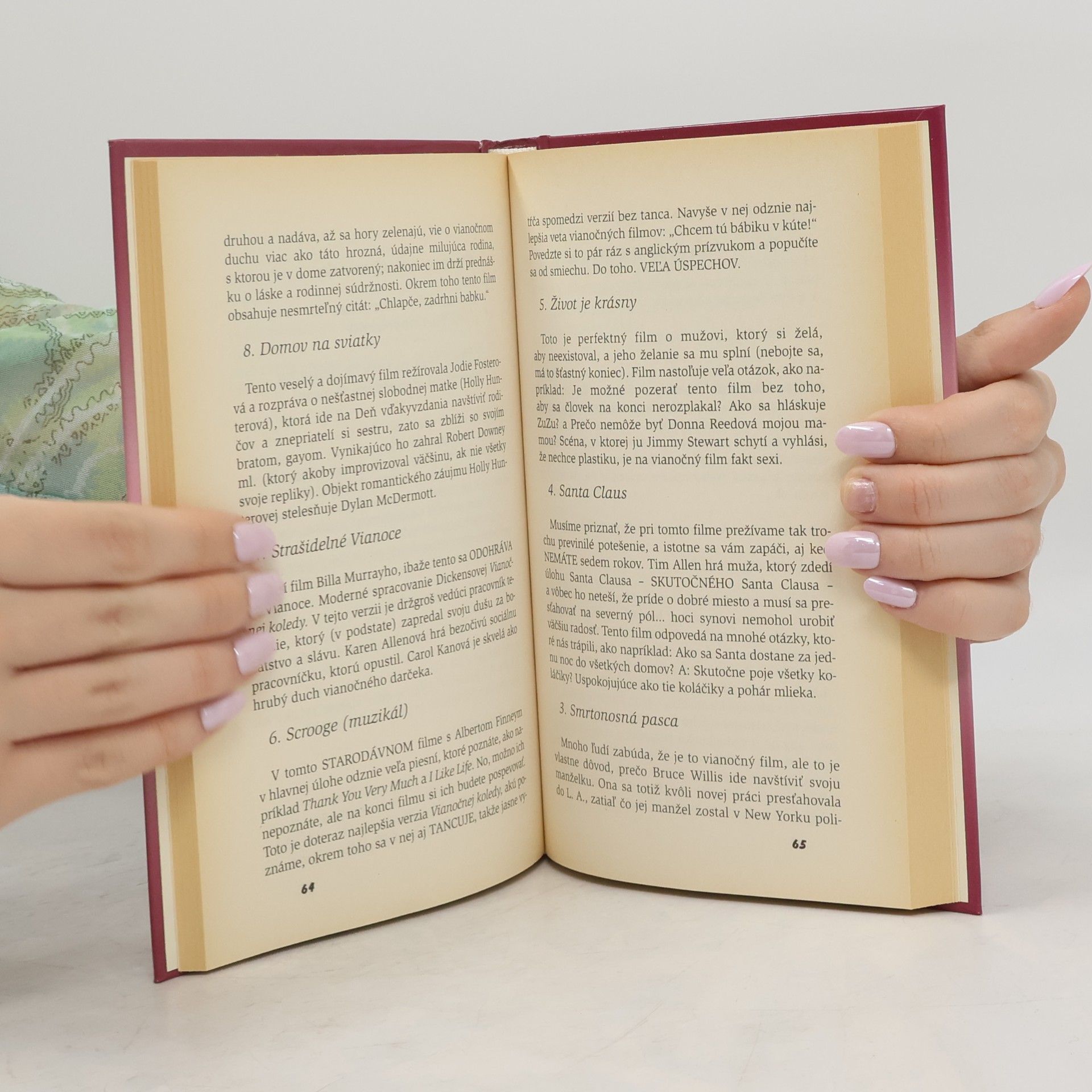 Meg Cabot Princezná oslavuje Vianoce vo svete a sladkých šestnásť