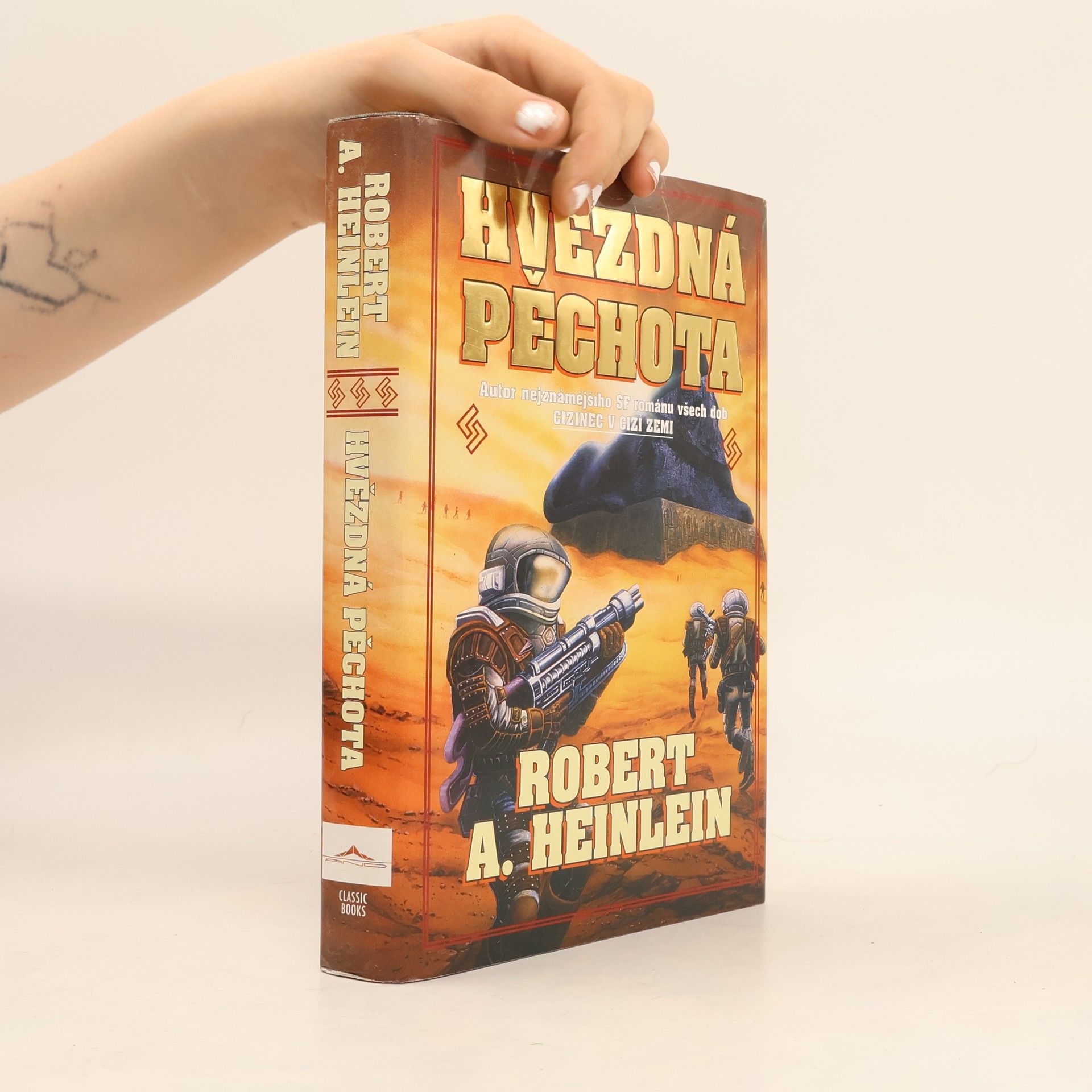 Robert A. Heinlein Hvězdná pěchota
