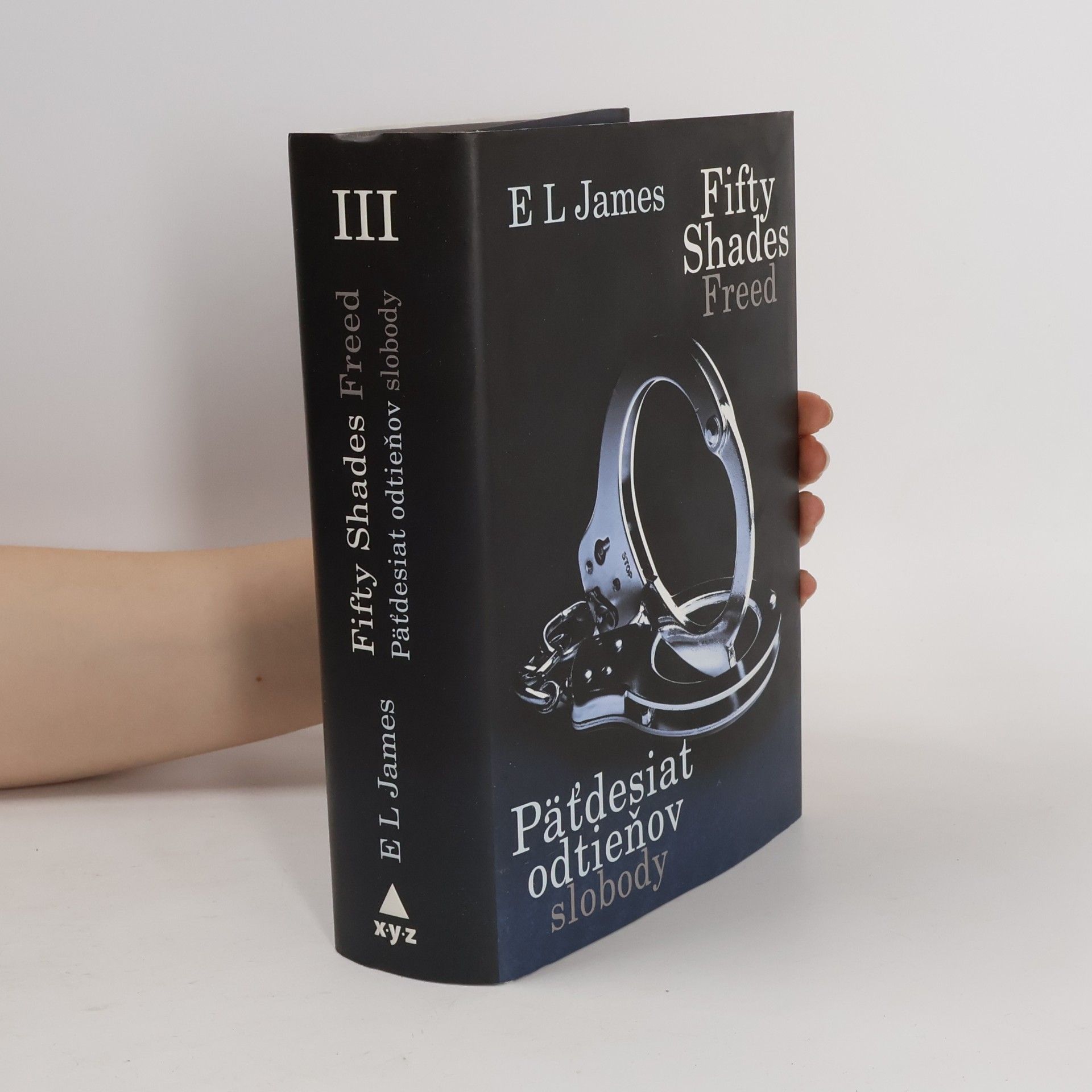 E. L. James Päťdesiat odtieňov slobody