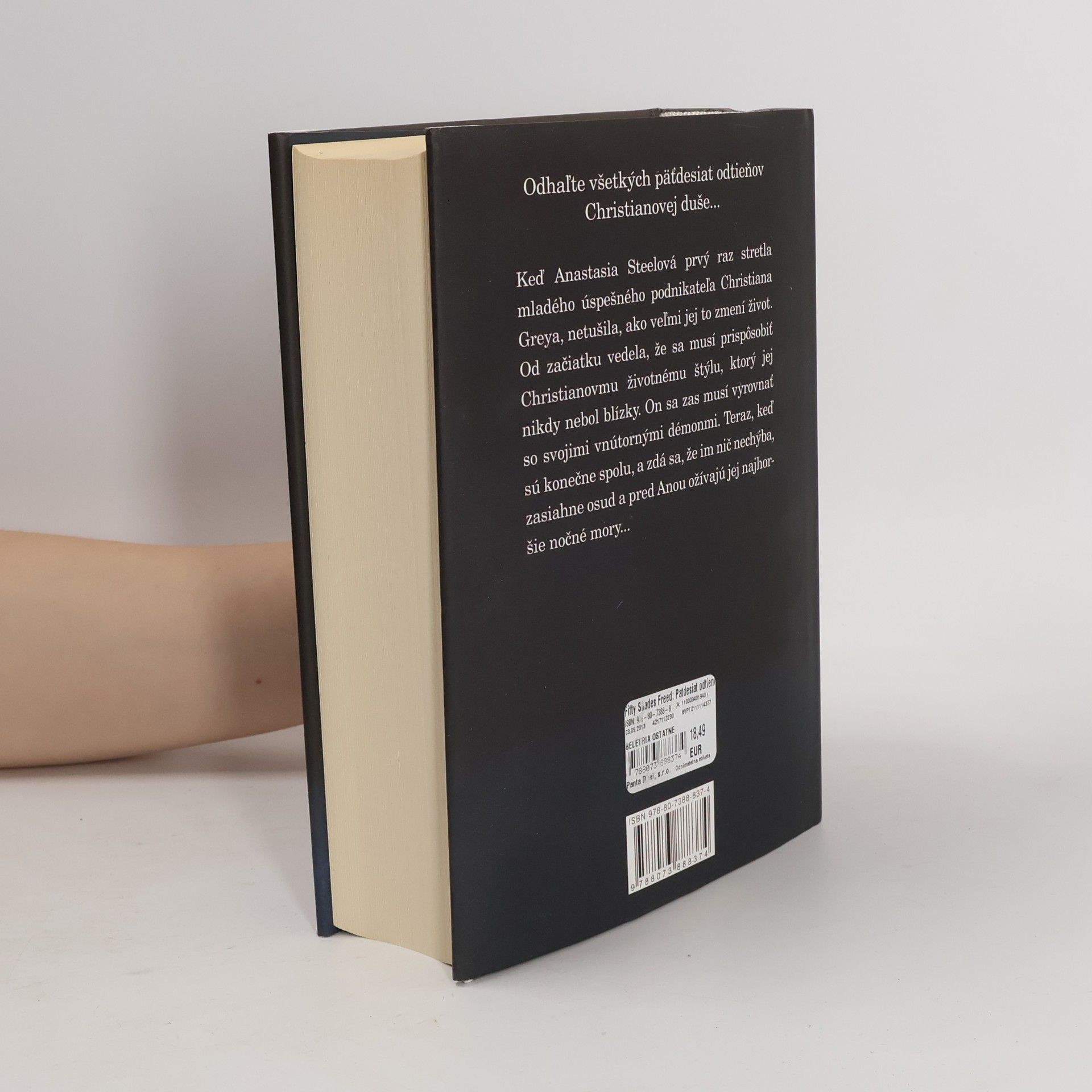 E. L. James Päťdesiat odtieňov slobody