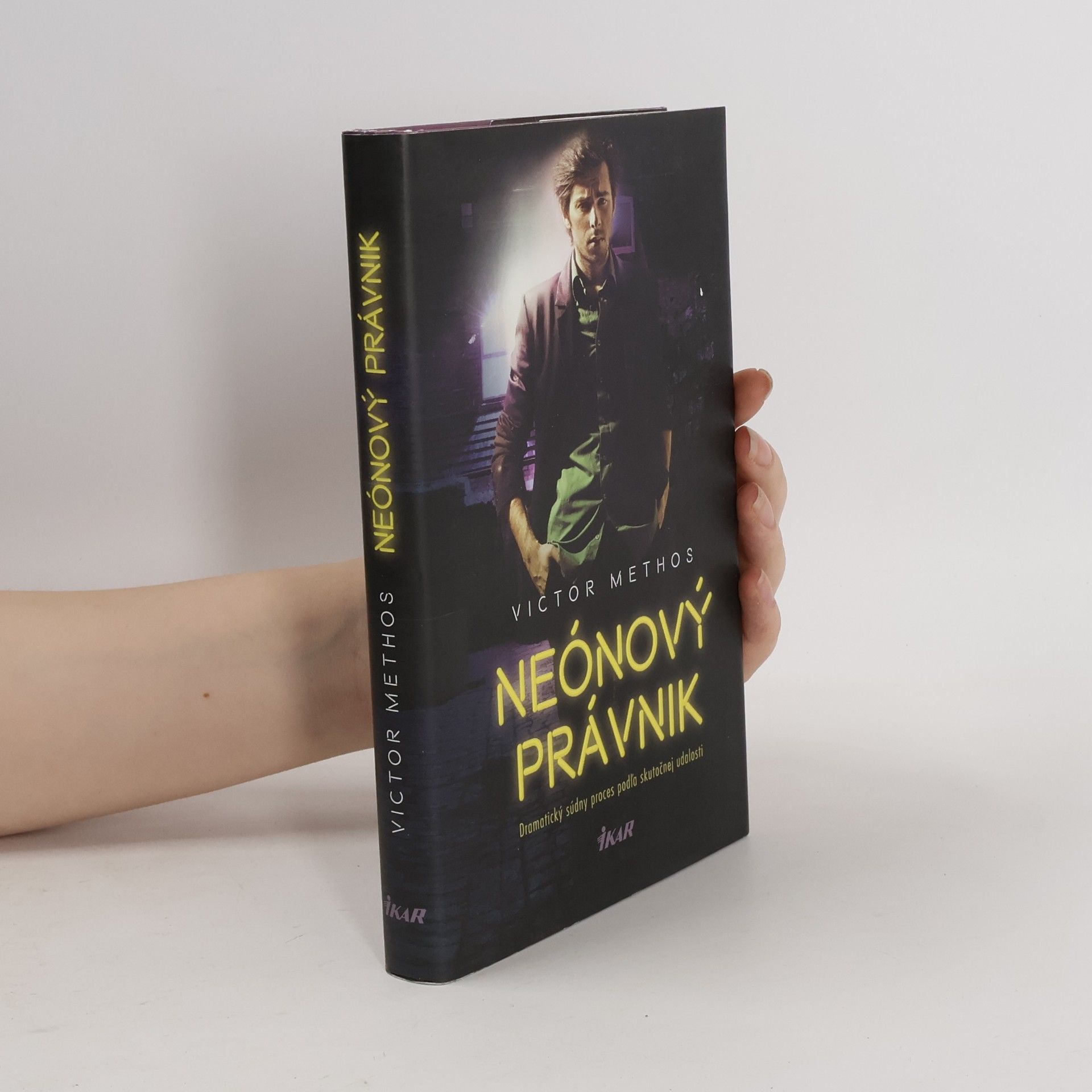 Victor Methos Neónový právnik