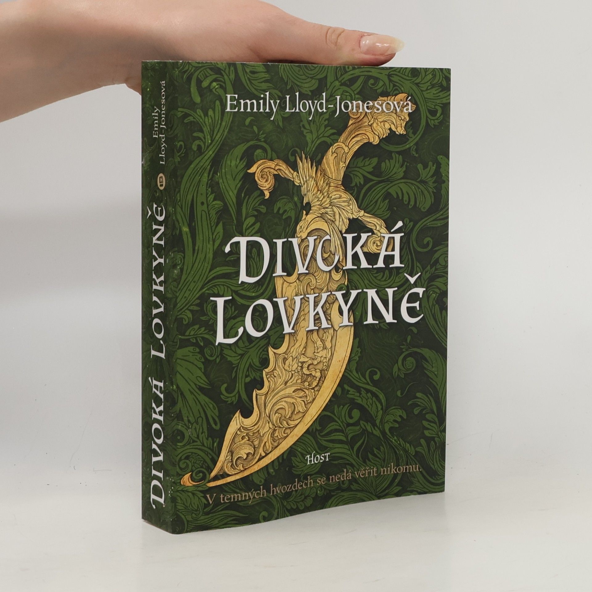 Emily Lloyd-Jones Divoká lovkyně