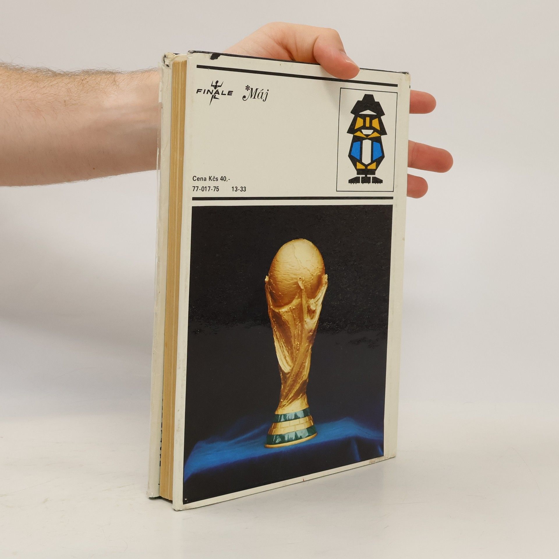 Imrich Hornáček Svetový pohár. 10 futbalových šampionátov