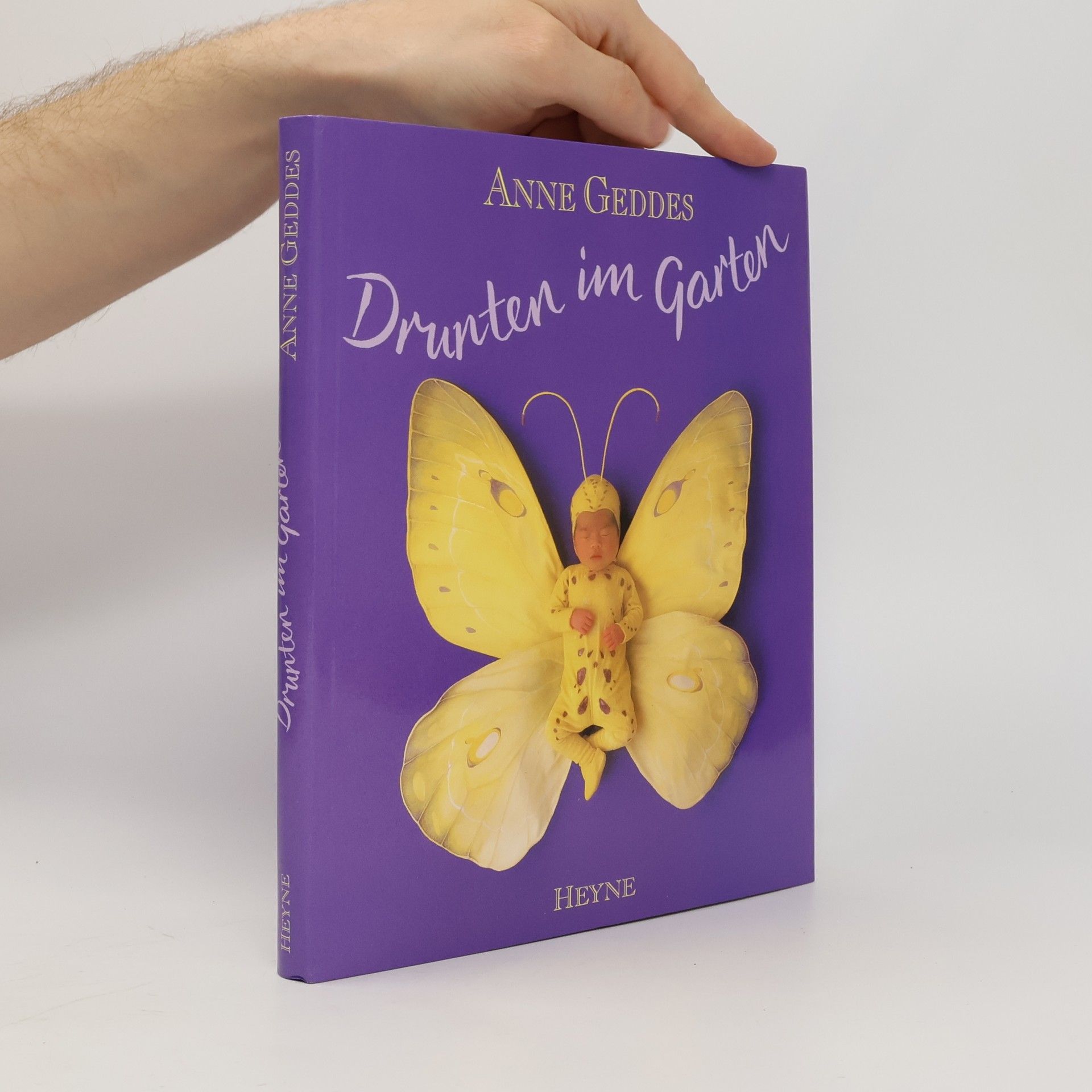 Anne Geddes Drunten im Garten
