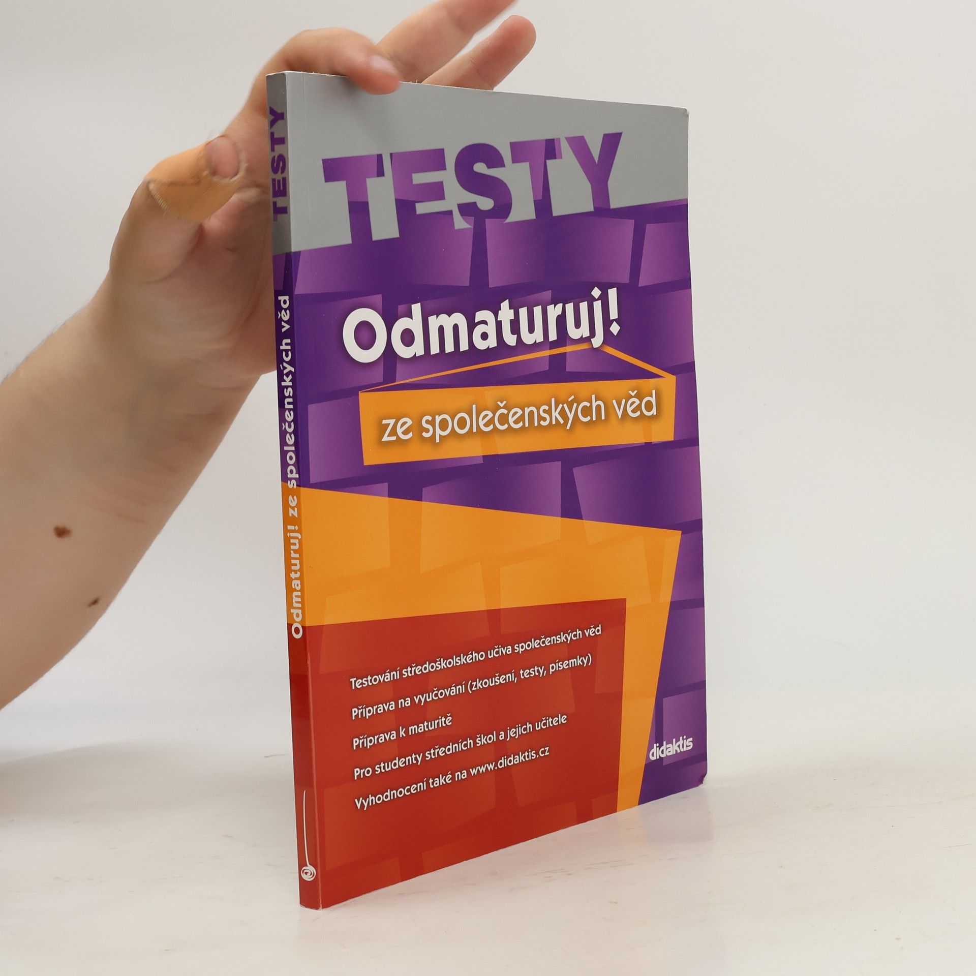 Miloslava Blažková Odmaturuj! ze společenských věd. Testy