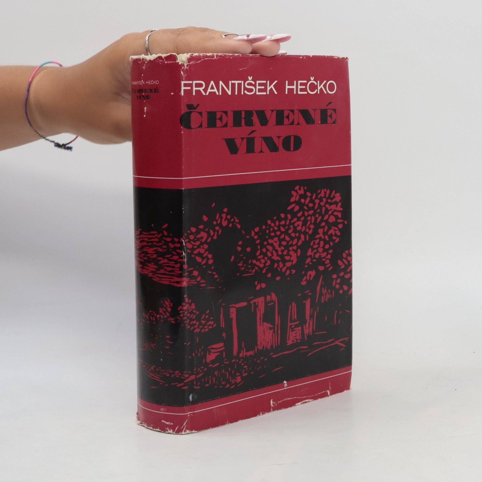 František Hečko Červené víno