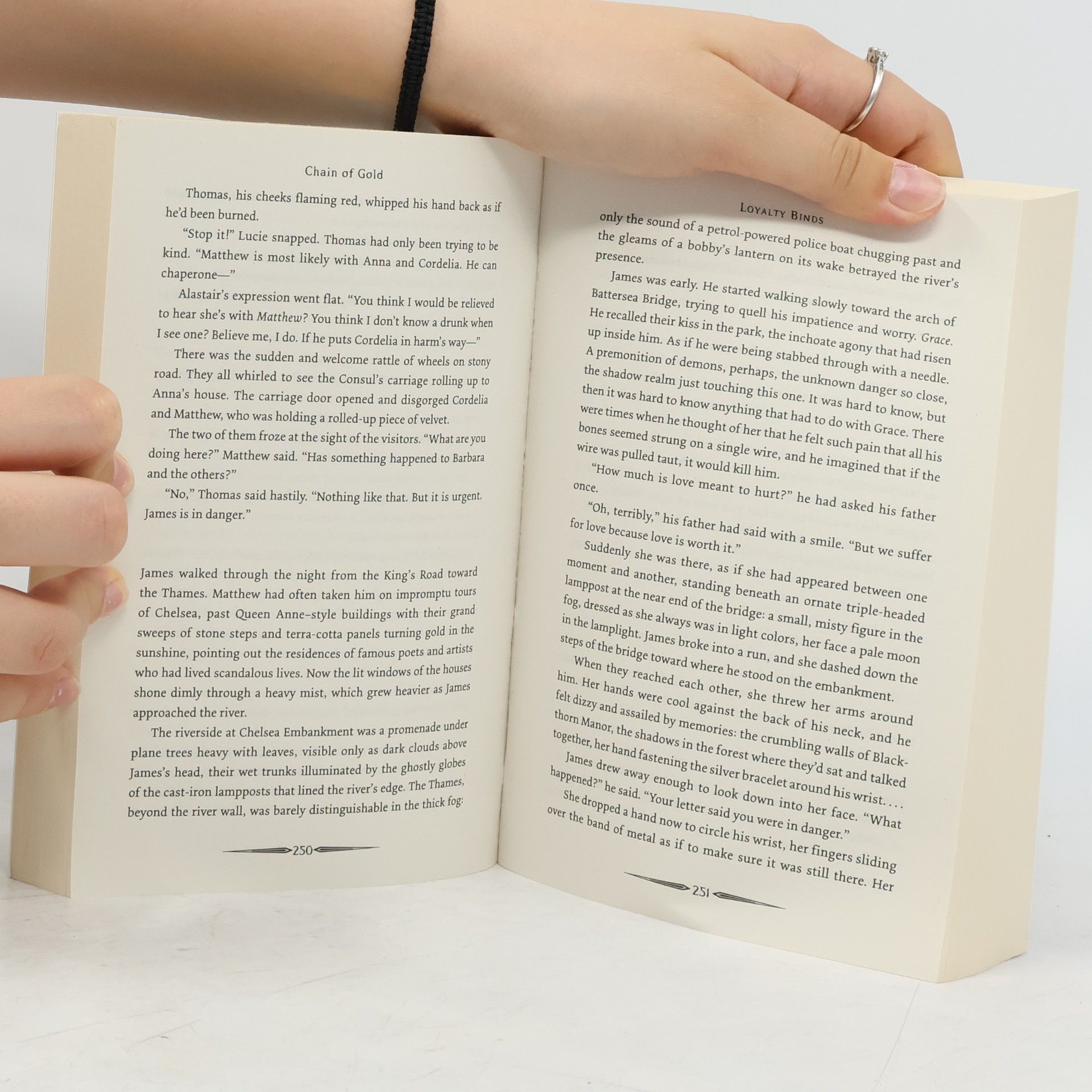 Cassandra Clare The Last Hours 1. Chain of Gold