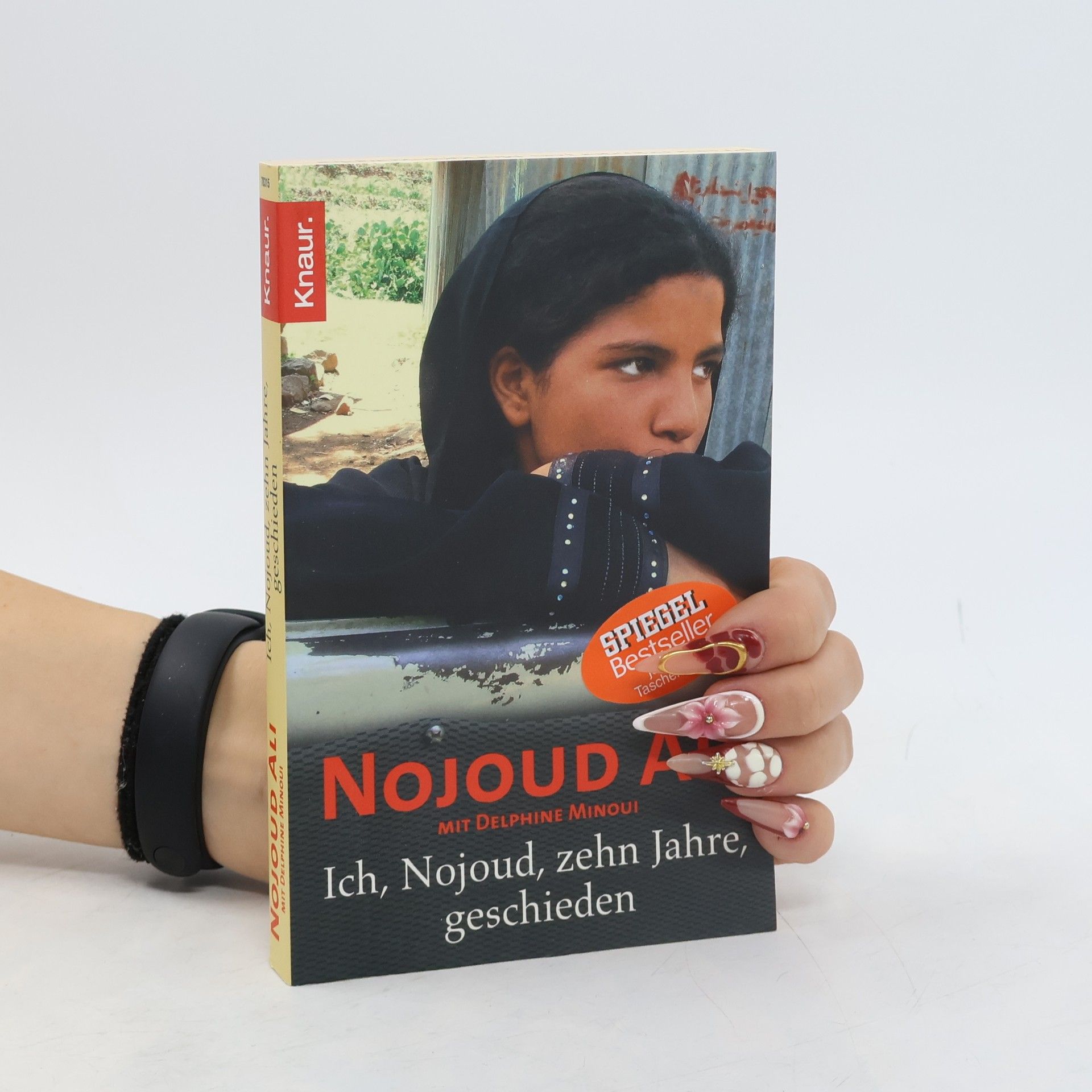 Nug u. d. ʿAli Ich, Nojoud, zehn Jahre, geschieden