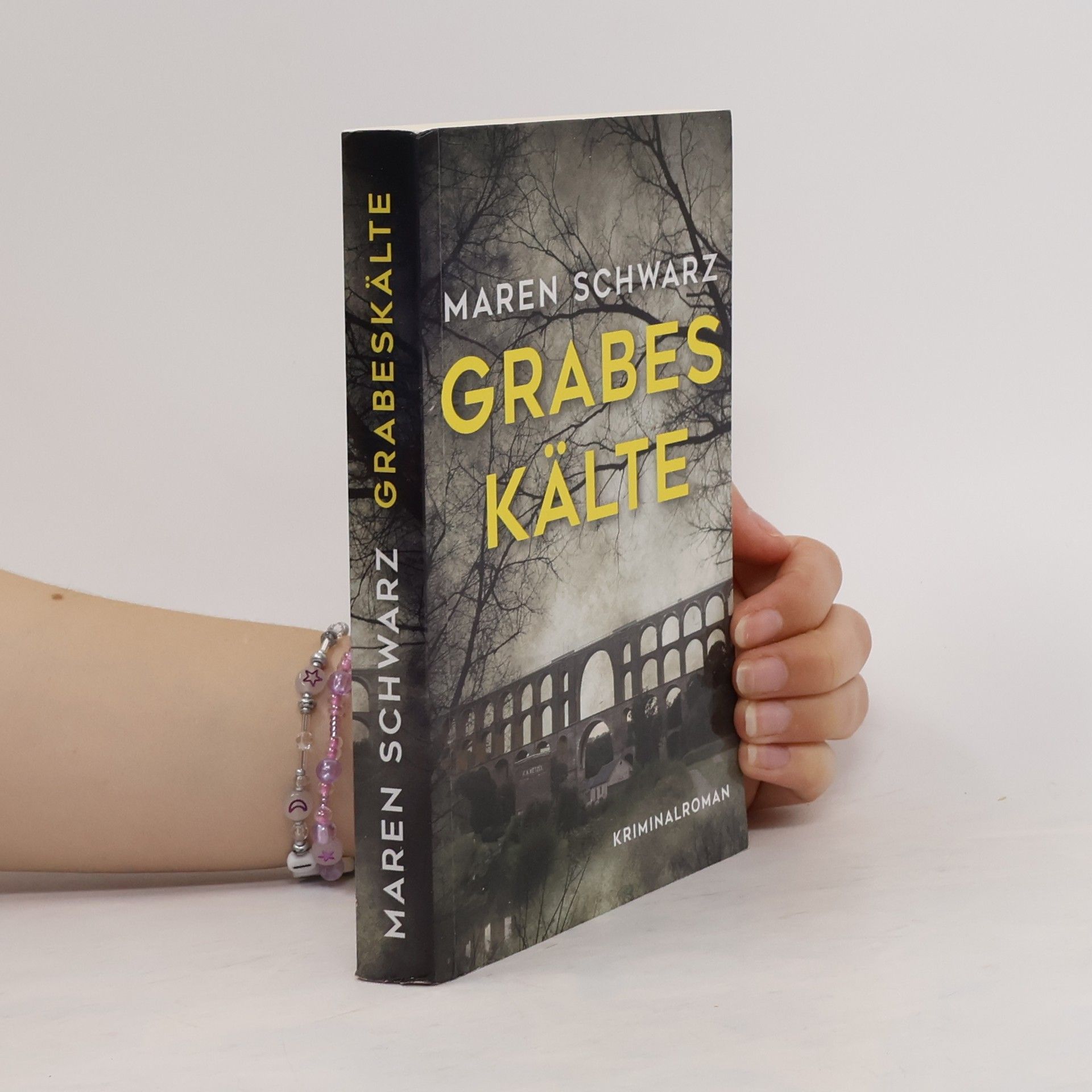 Maren Schwarz Grabes Kälte