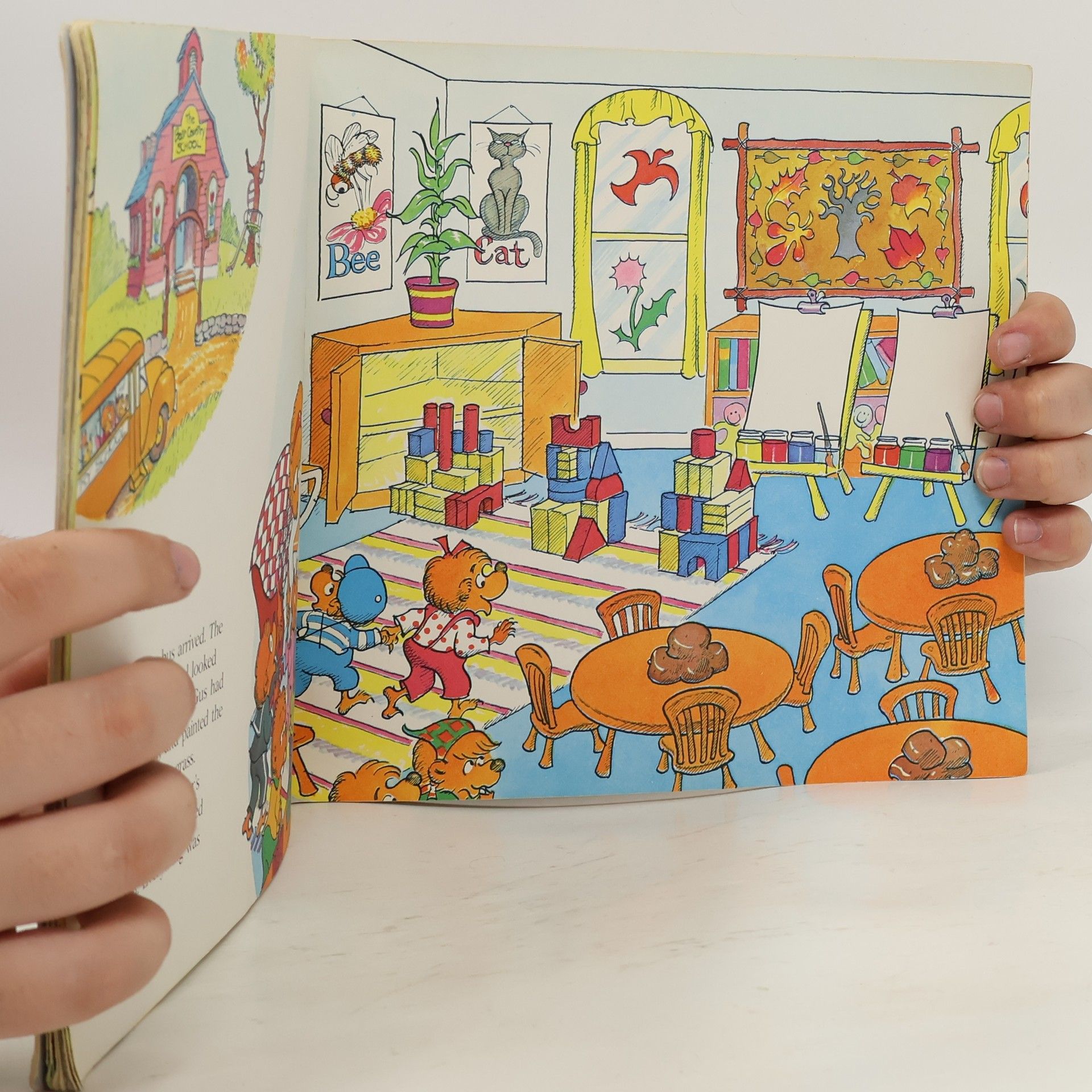 Stan Berenstain The Berenstain Bears Go to School