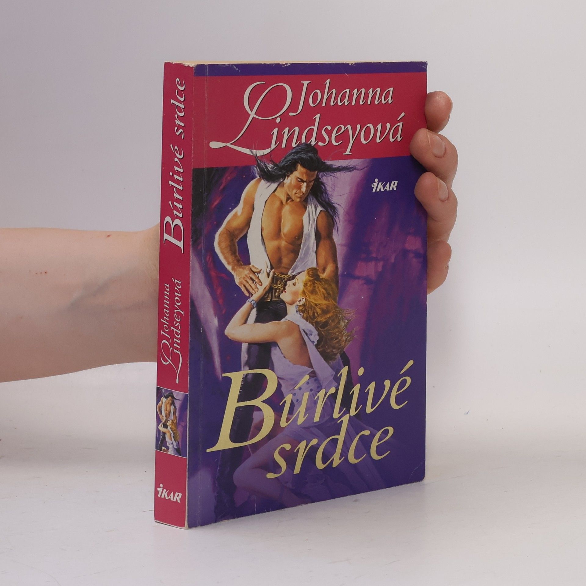 Johanna Lindsey Búrlivé srdce
