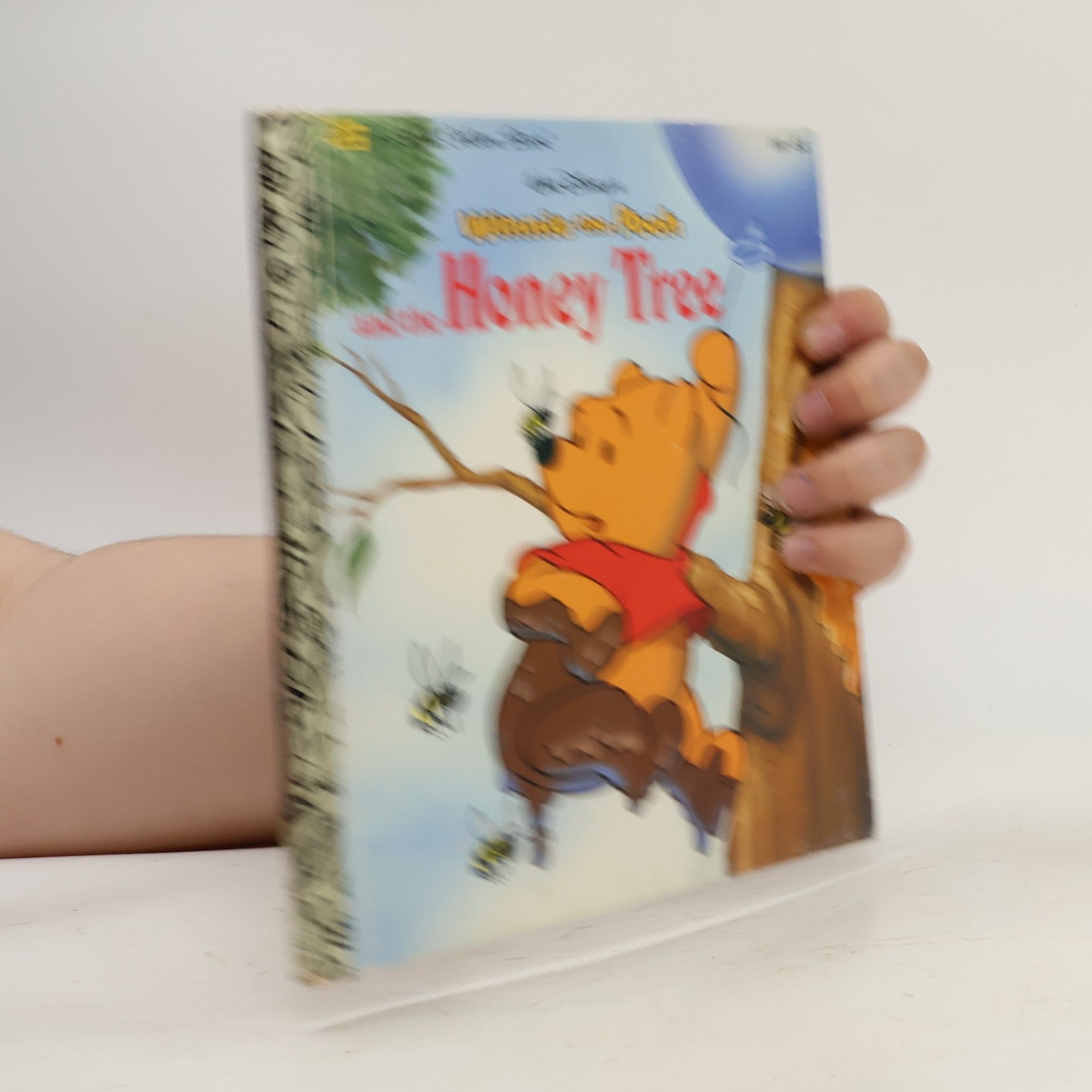 Mary Packard Winnie the Pooh and the Honey Tree