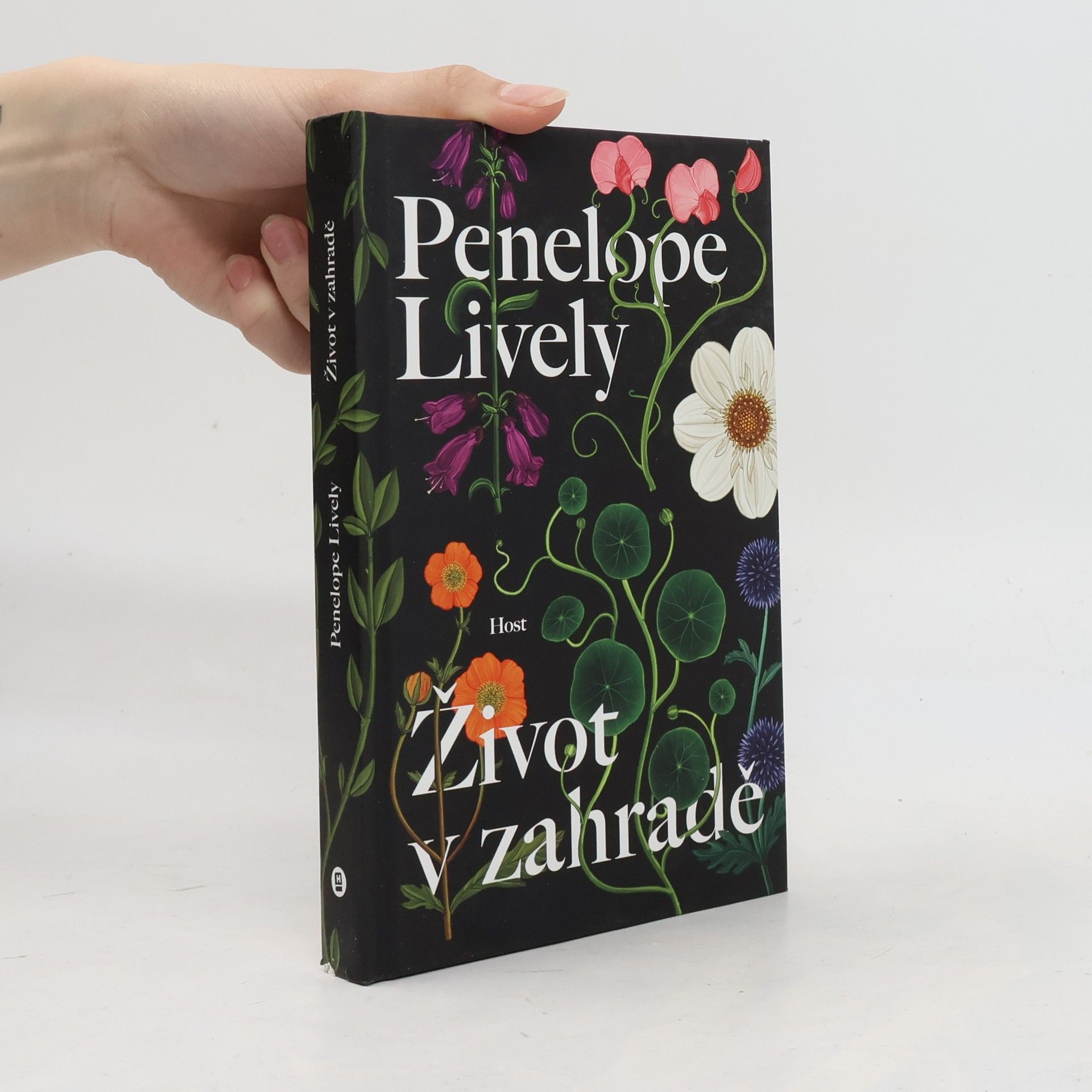 Penelope Lively Život v zahradě