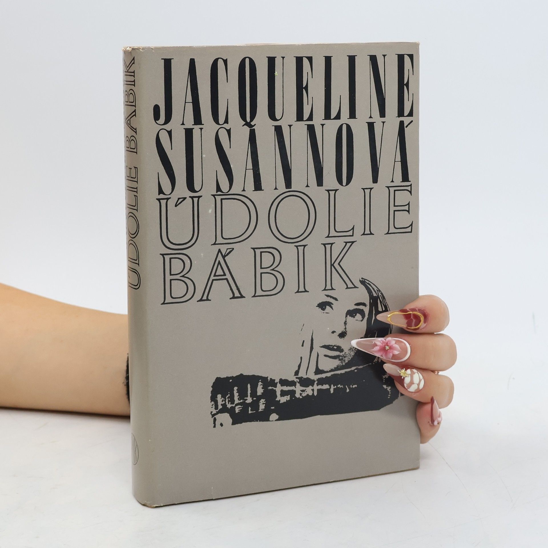 Jacqueline Susann Údolie bábik
