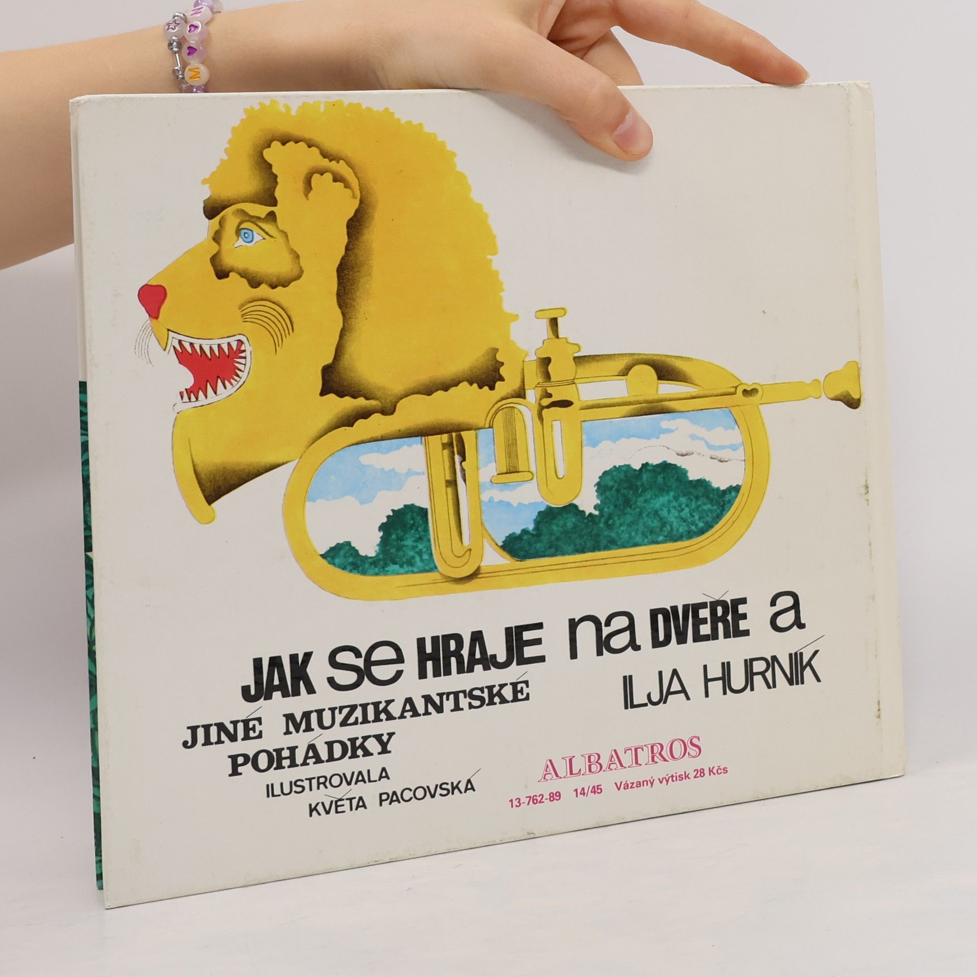 Květa Pacovská Jak se hraje na dveře a jiné muzikantské pohádky