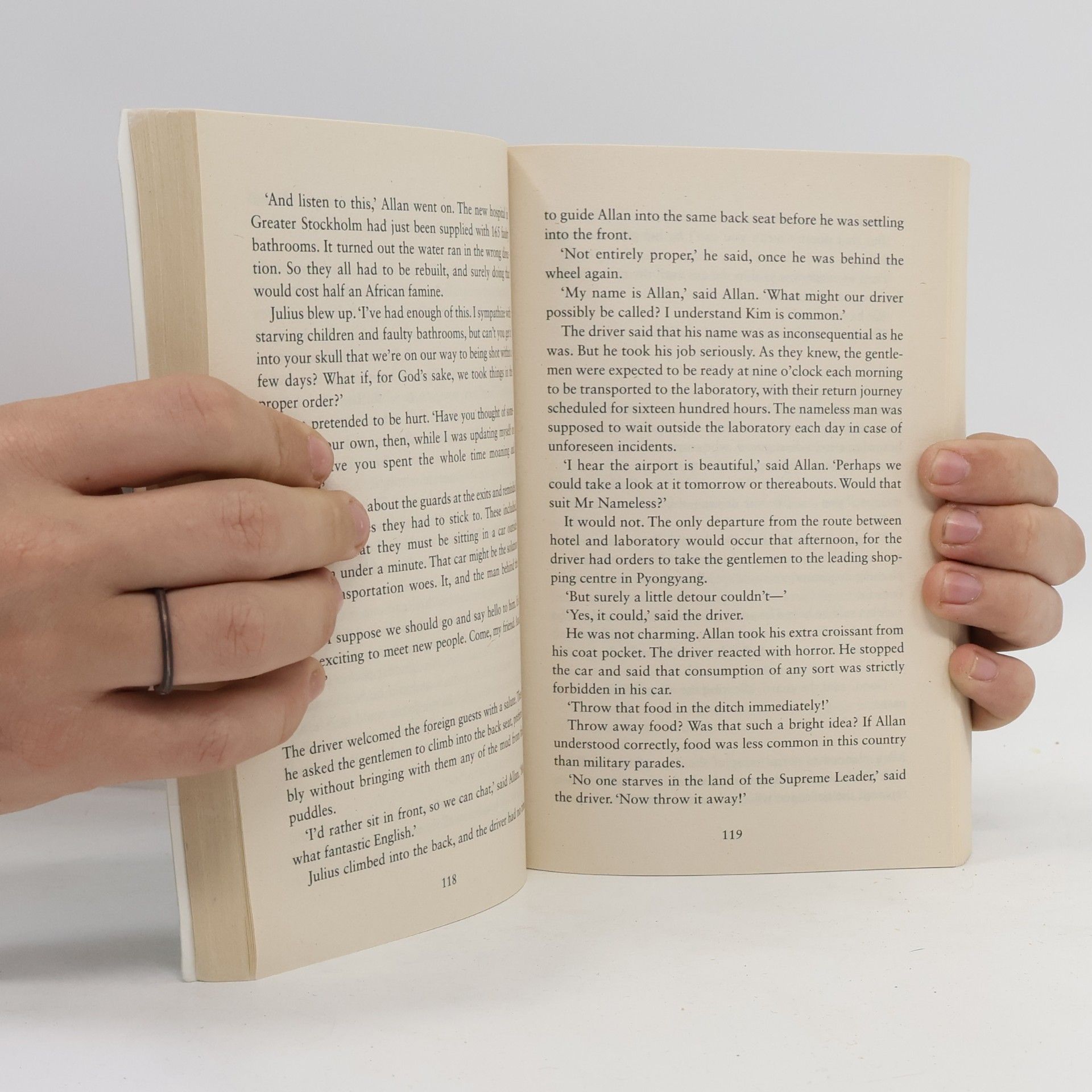 Jonas Jonasson The accidental further adventures of the hundred-year-old man
