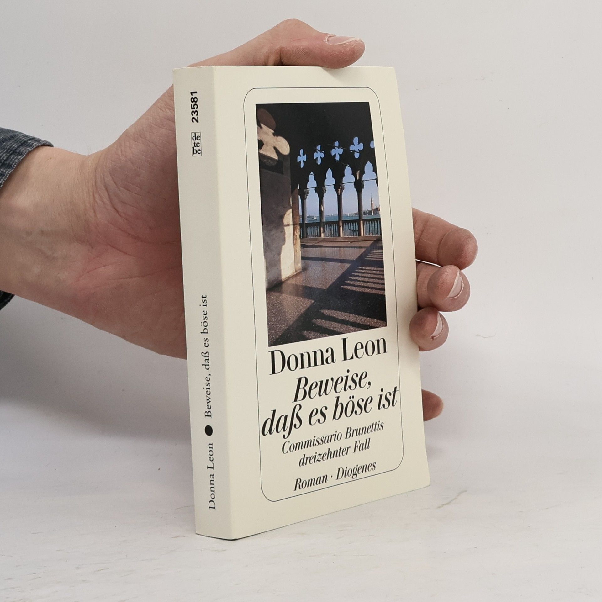 Donna Leon Beweise, daß es böse ist