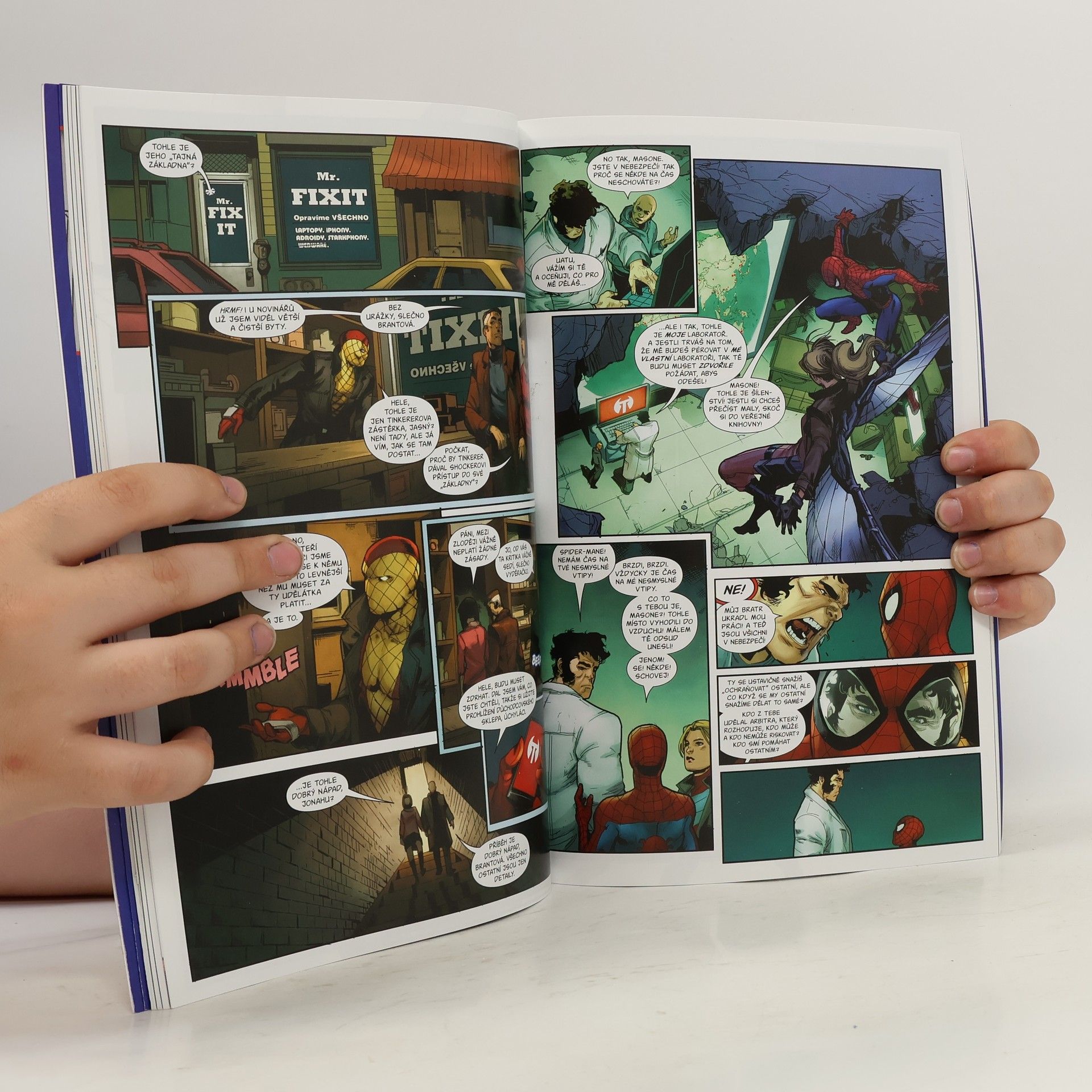 Chip Zdarsky Peter Parker: Spectacular Spider-Man. Hledaný
