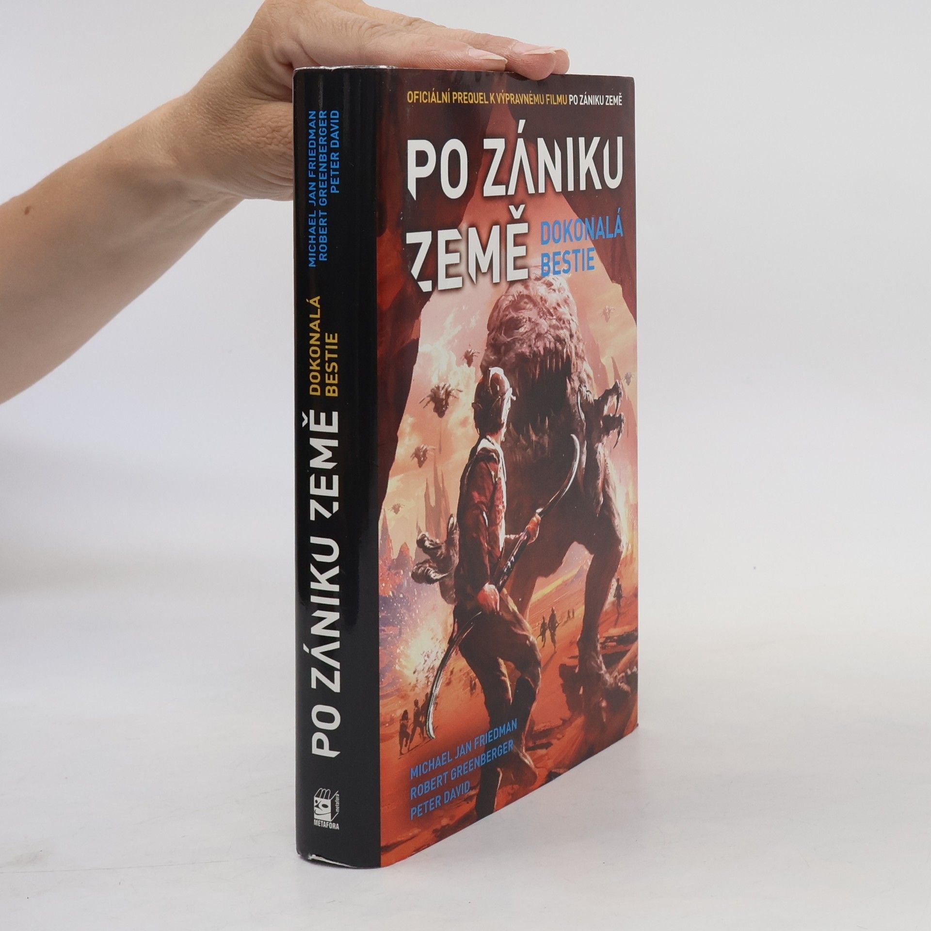Peter Peter Allen David Po zániku Země: dokonalá bestie